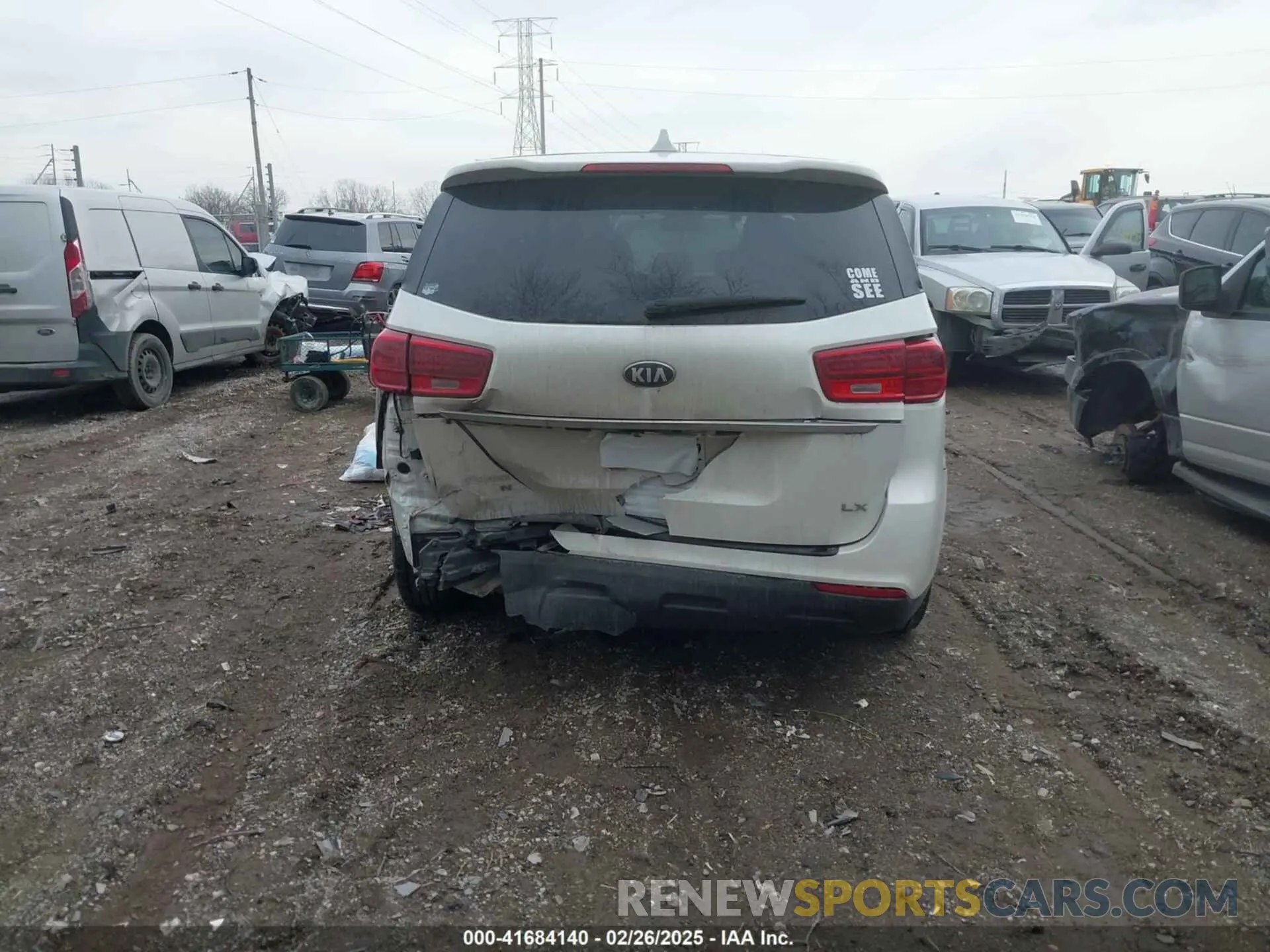 16 Photograph of a damaged car KNDMB5C19M6662112 KIA SEDONA 2021