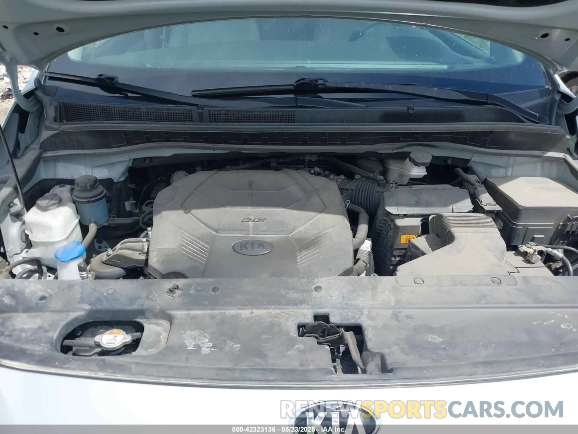 10 Photograph of a damaged car KNDMB5C19M6671666 KIA SEDONA 2021
