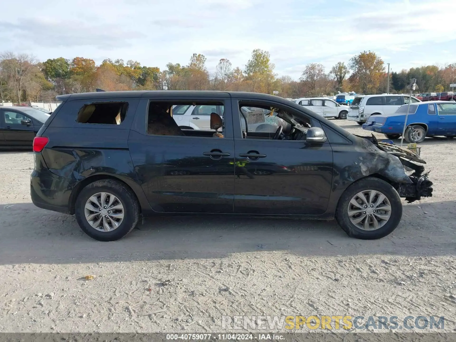 12 Photograph of a damaged car KNDMB5C1XM6673667 KIA SEDONA 2021