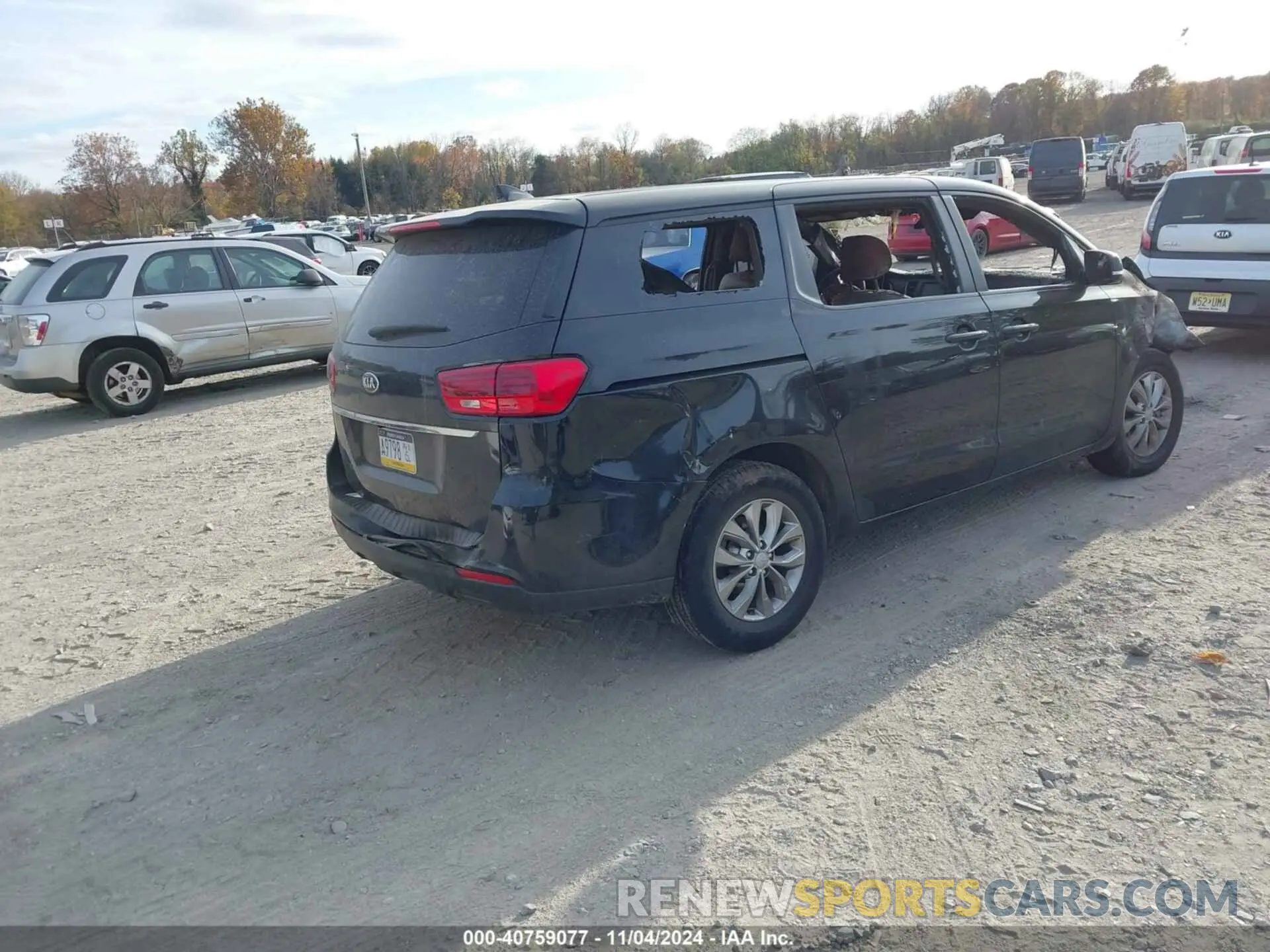 4 Photograph of a damaged car KNDMB5C1XM6673667 KIA SEDONA 2021