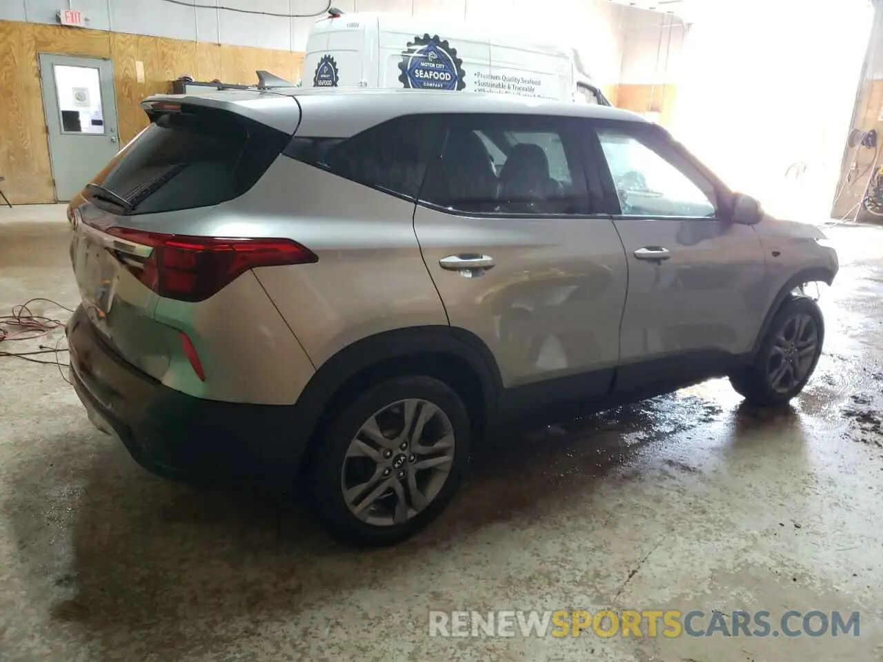 3 Photograph of a damaged car KNDEPCAA0M7044622 KIA SELTOS 2021