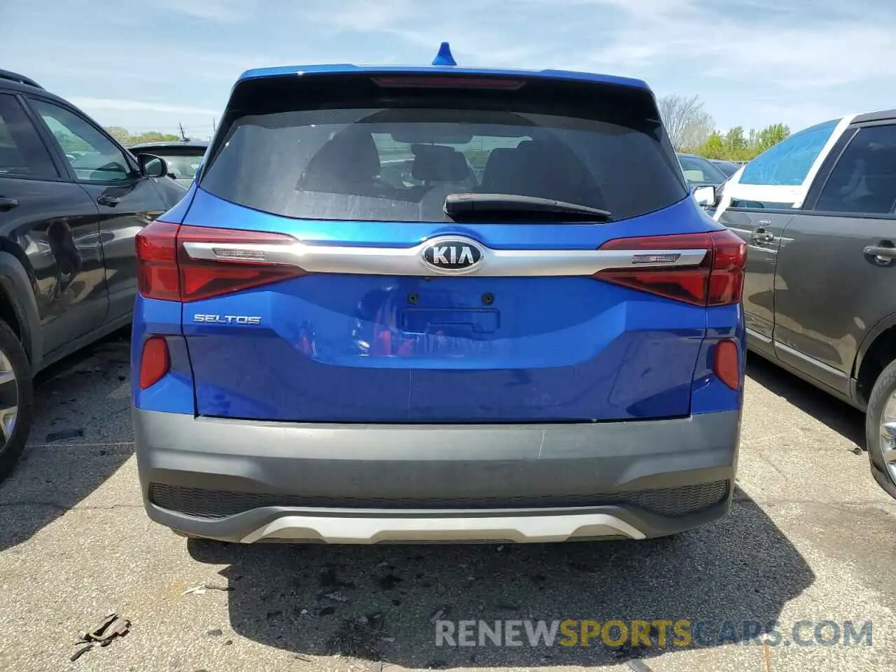 6 Photograph of a damaged car KNDEPCAA0M7130304 KIA SELTOS 2021