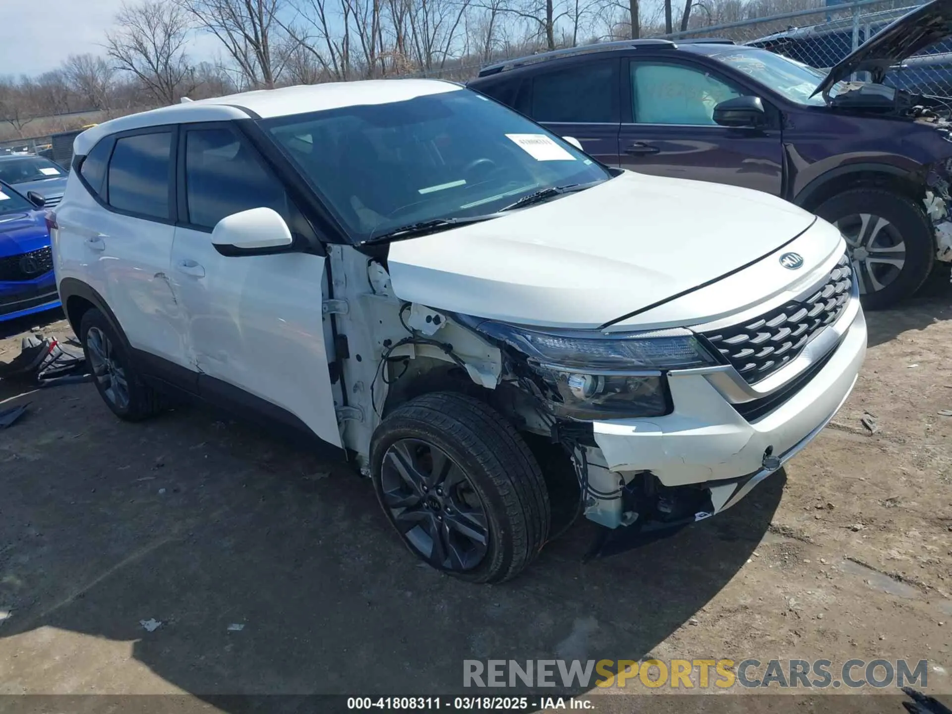1 Photograph of a damaged car KNDEPCAA1M7104780 KIA SELTOS 2021