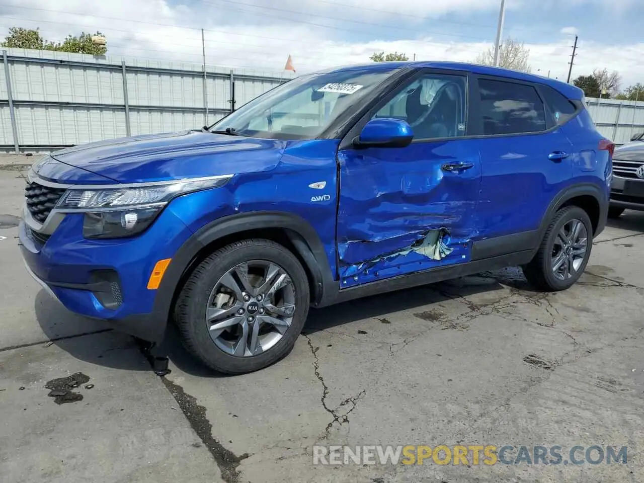 1 Photograph of a damaged car KNDEPCAA1M7156409 KIA SELTOS 2021
