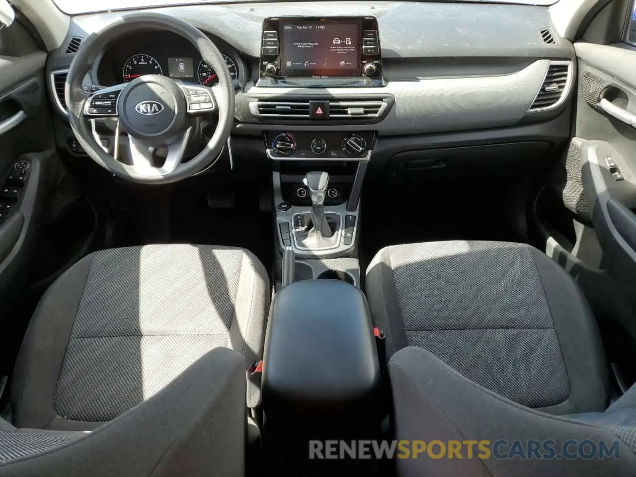 8 Photograph of a damaged car KNDEPCAA1M7156409 KIA SELTOS 2021