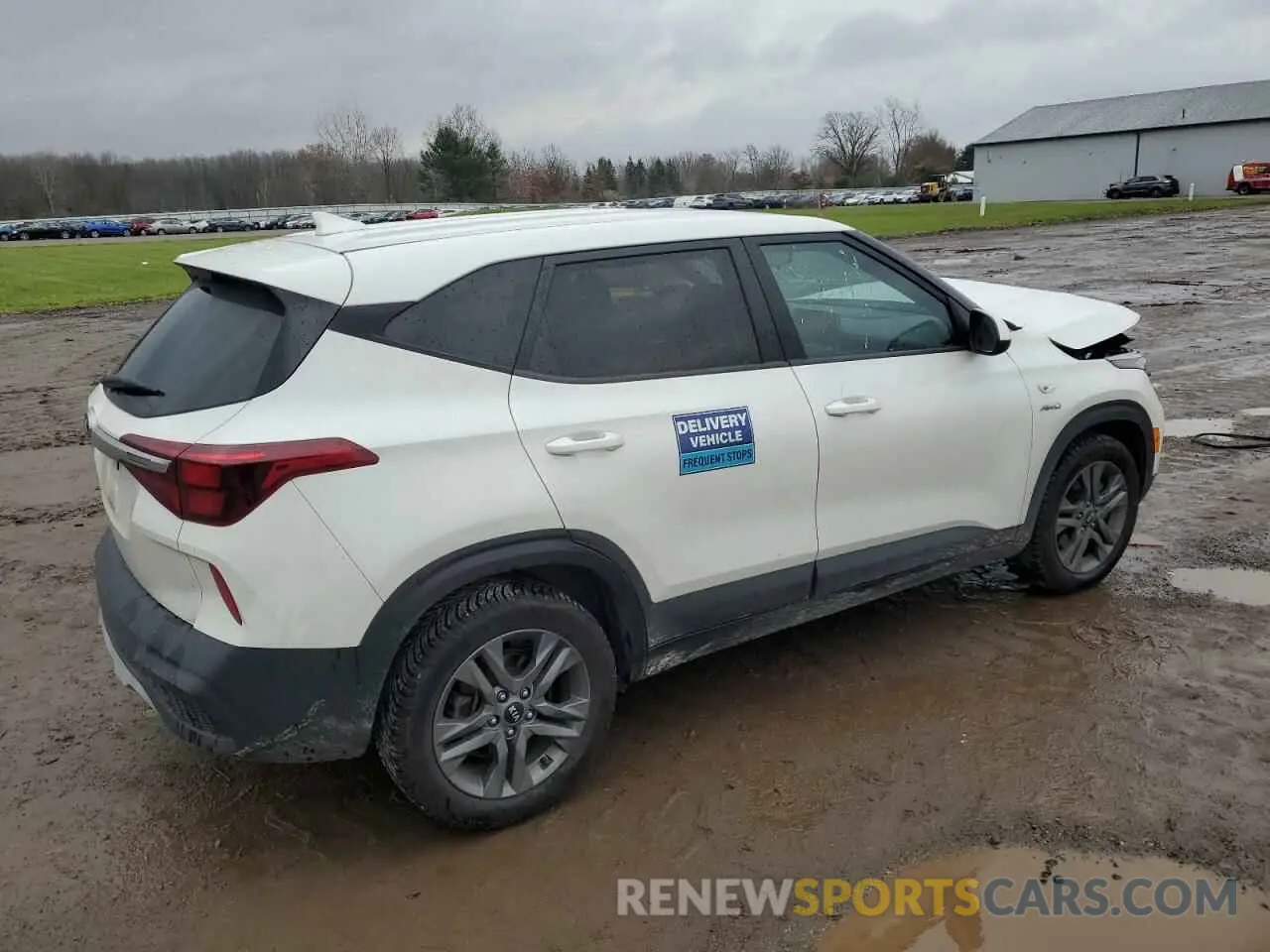 3 Photograph of a damaged car KNDEPCAA1M7173453 KIA SELTOS 2021