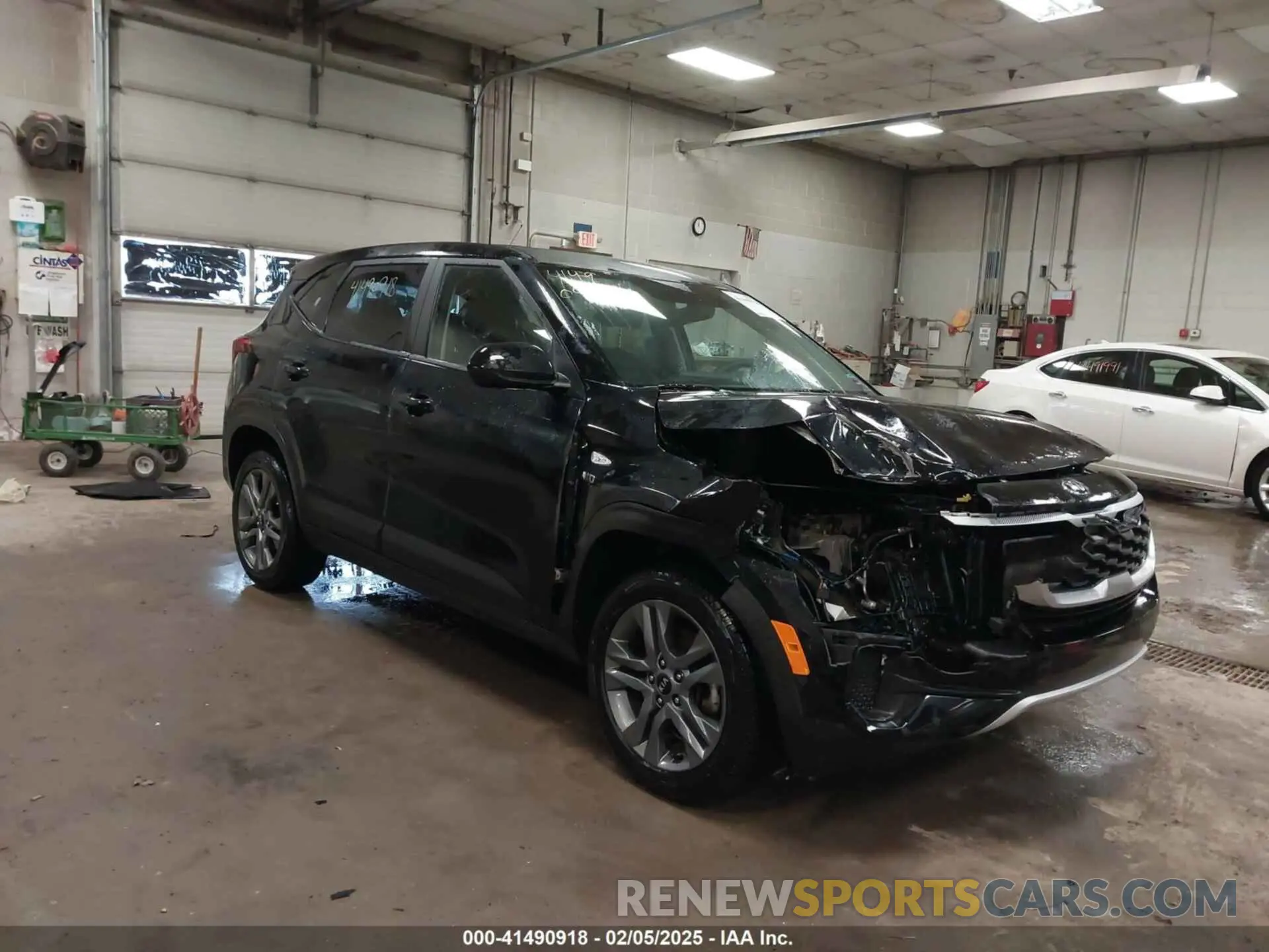 1 Photograph of a damaged car KNDEPCAA1M7187966 KIA SELTOS 2021