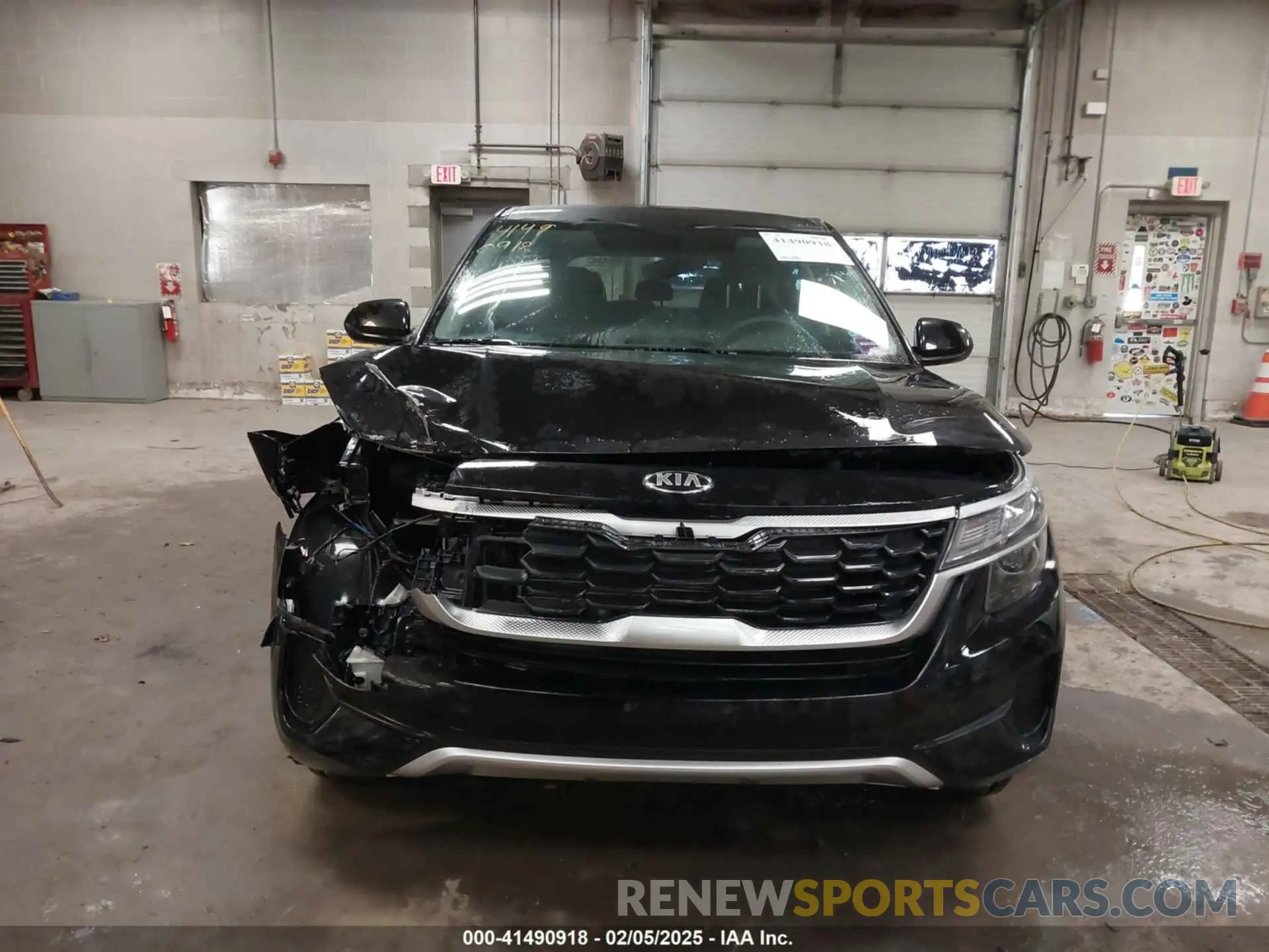 13 Photograph of a damaged car KNDEPCAA1M7187966 KIA SELTOS 2021