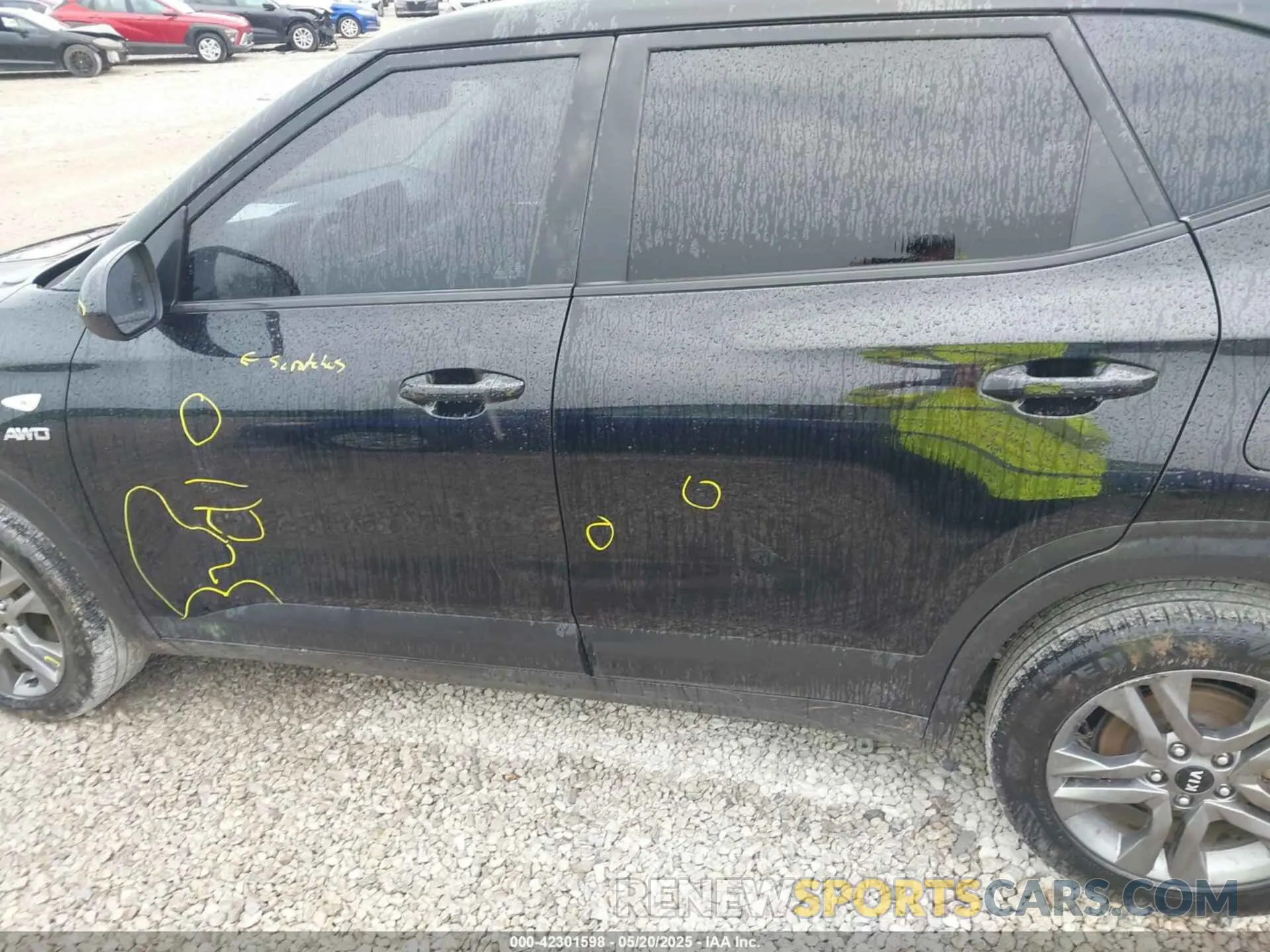 14 Photograph of a damaged car KNDEPCAA2M7128070 KIA SELTOS 2021