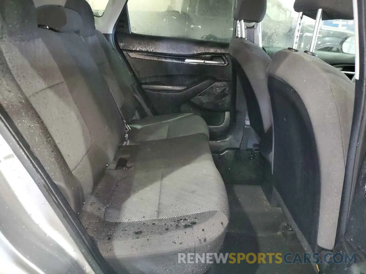 11 Photograph of a damaged car KNDEPCAA2M7180279 KIA SELTOS 2021