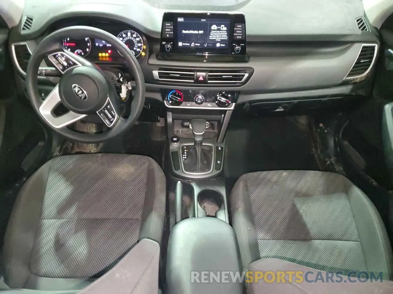 8 Photograph of a damaged car KNDEPCAA2M7180279 KIA SELTOS 2021