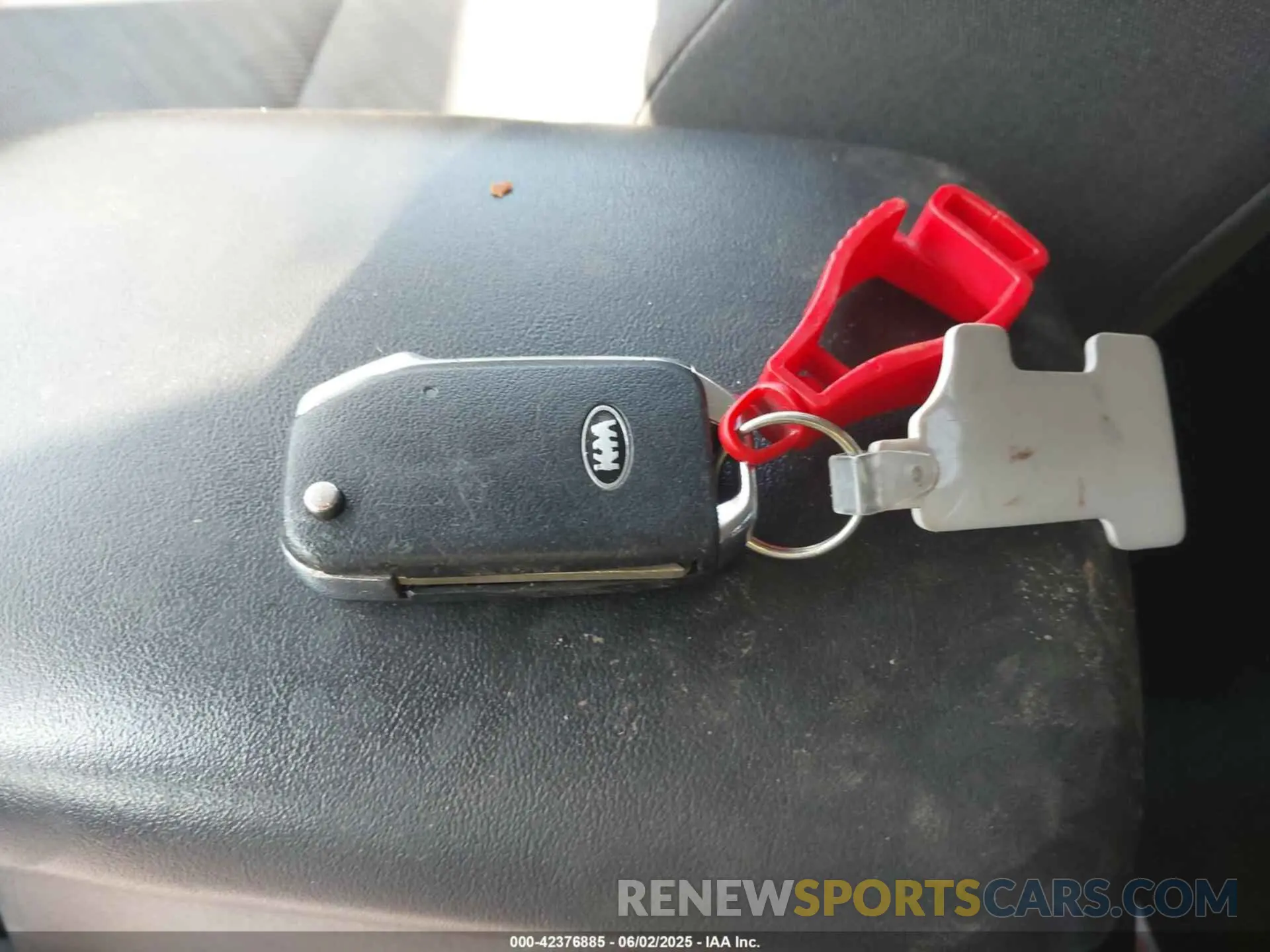 11 Photograph of a damaged car KNDEPCAA2M7224782 KIA SELTOS 2021