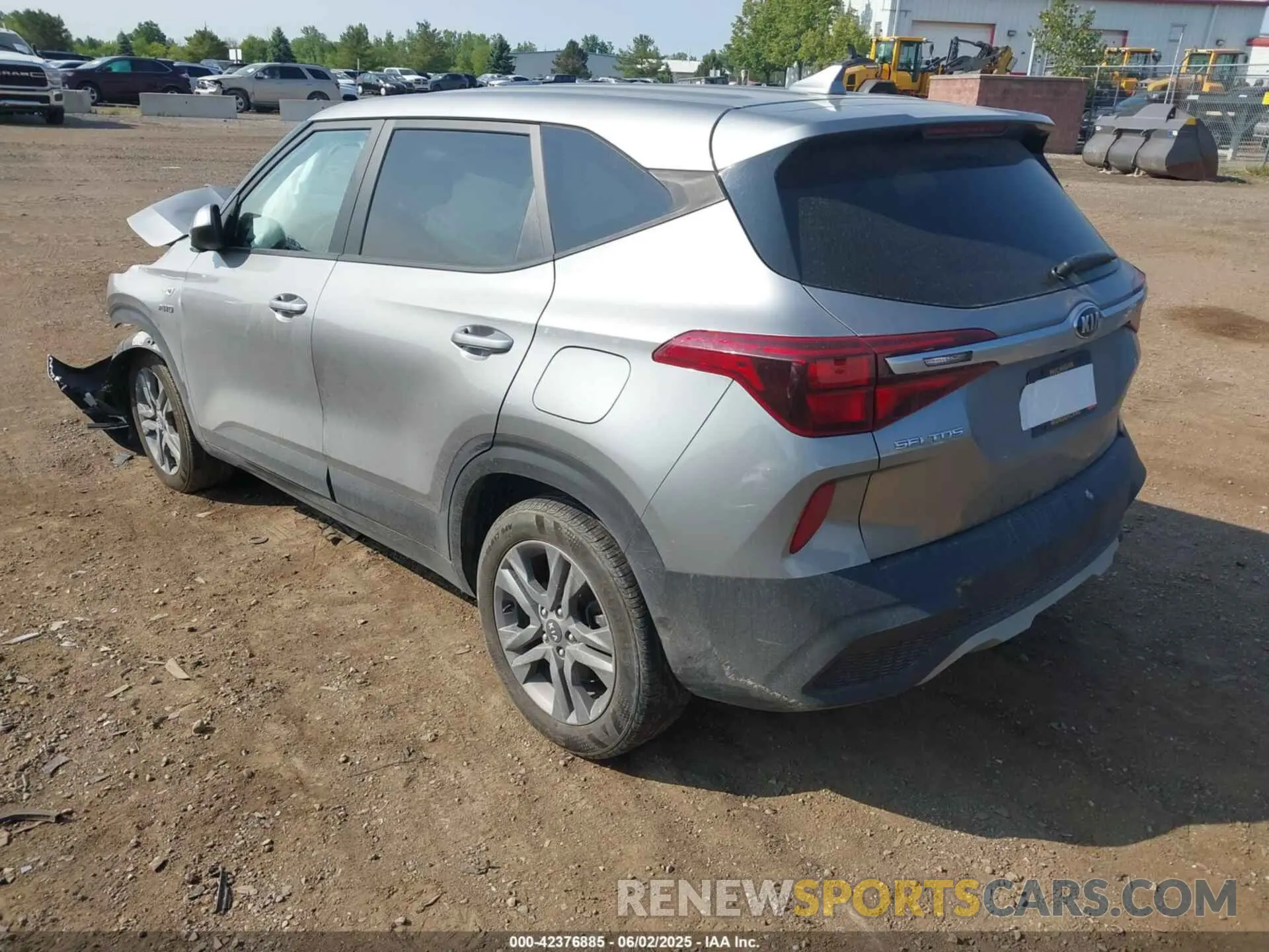 3 Photograph of a damaged car KNDEPCAA2M7224782 KIA SELTOS 2021
