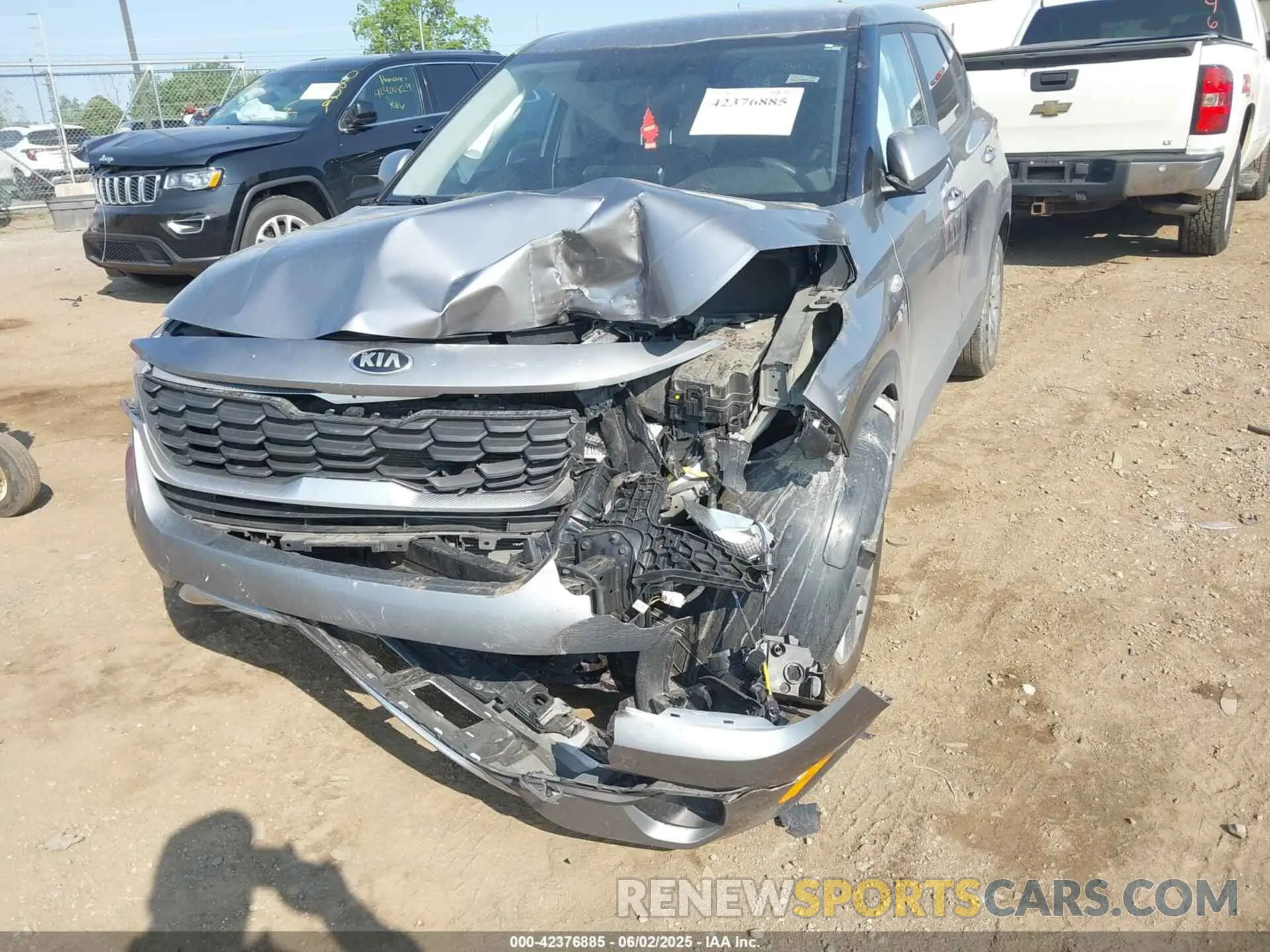 6 Photograph of a damaged car KNDEPCAA2M7224782 KIA SELTOS 2021