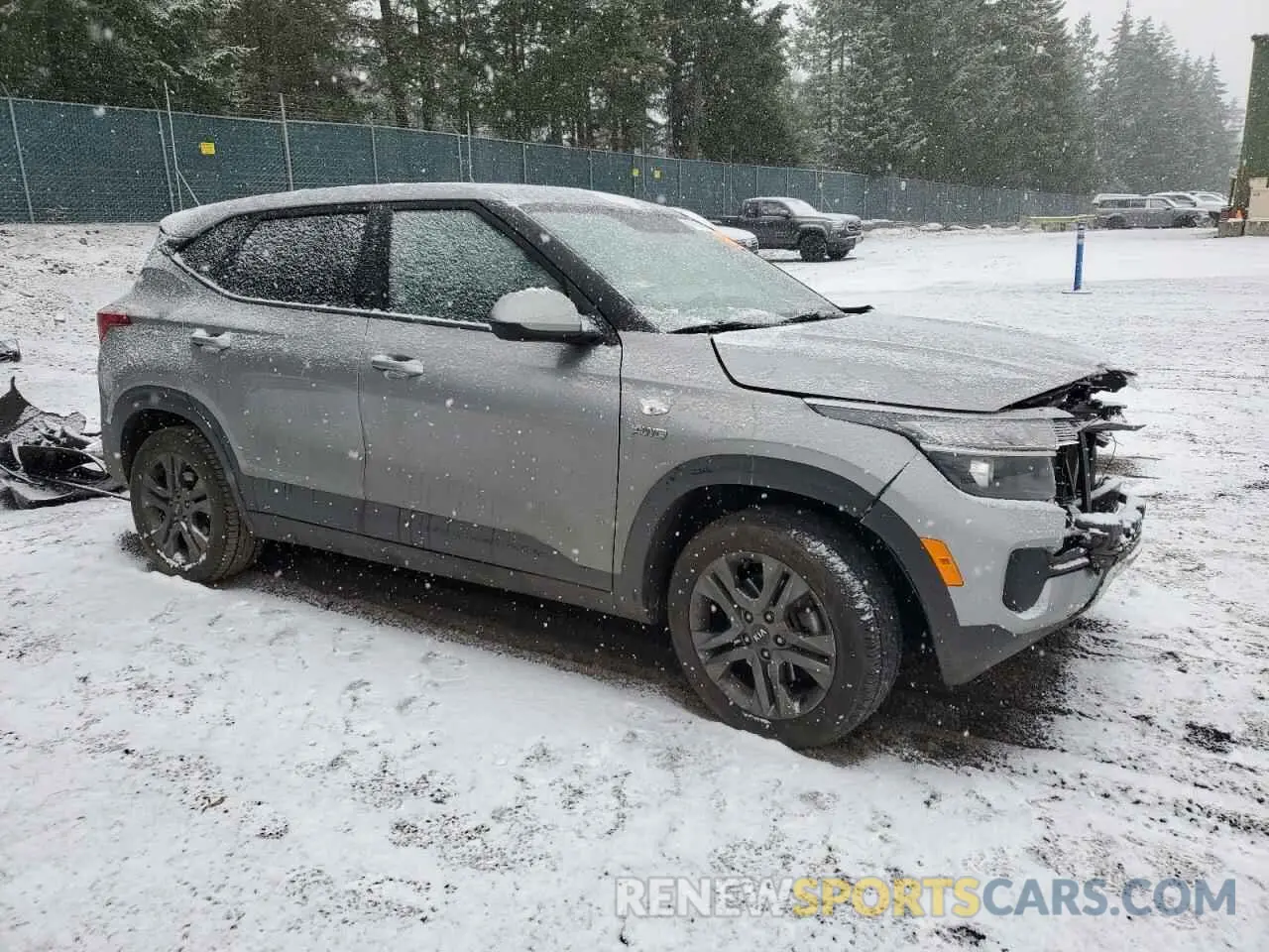 4 Photograph of a damaged car KNDEPCAA3M7161417 KIA SELTOS 2021