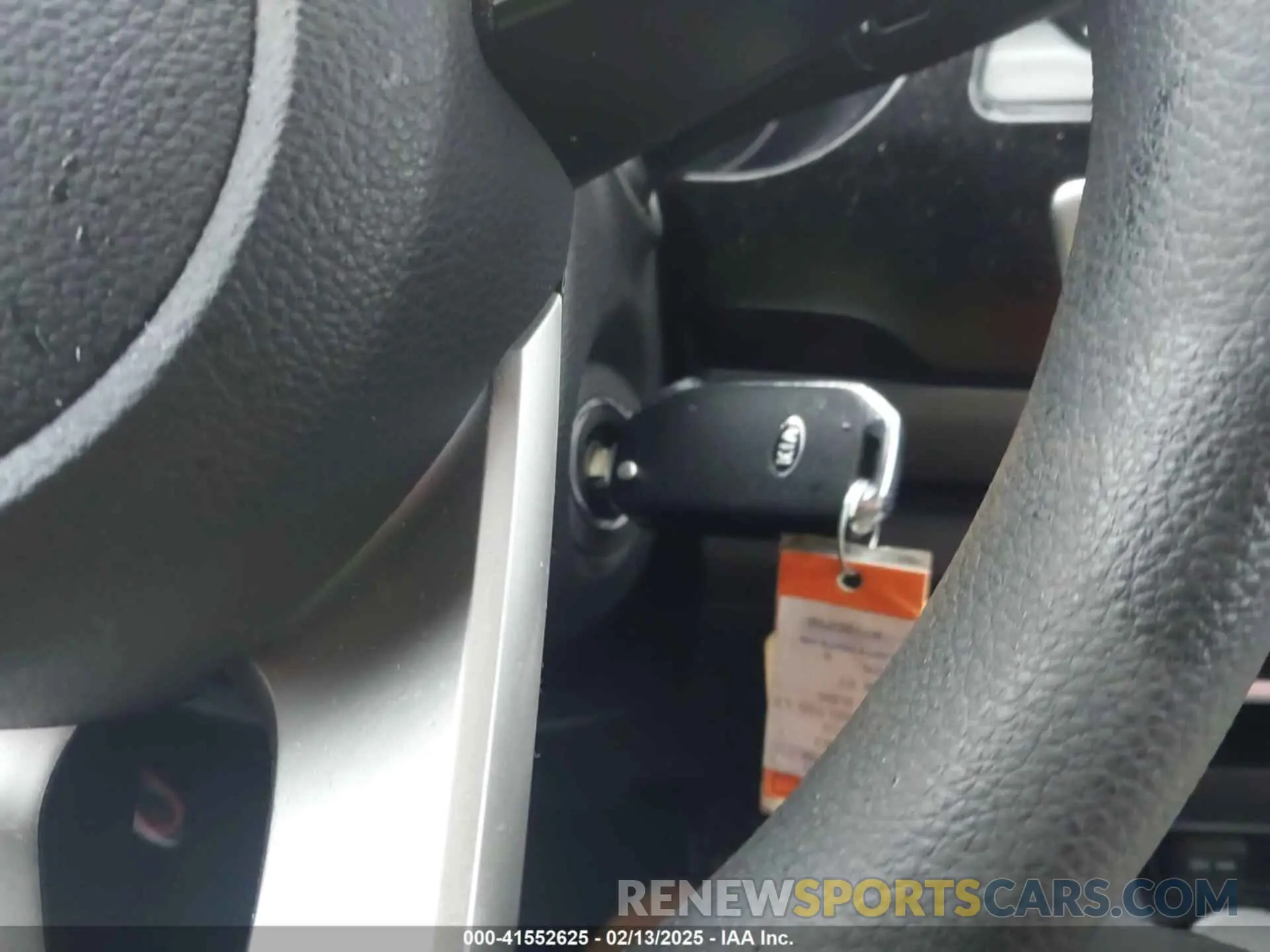 11 Photograph of a damaged car KNDEPCAA3M7186298 KIA SELTOS 2021