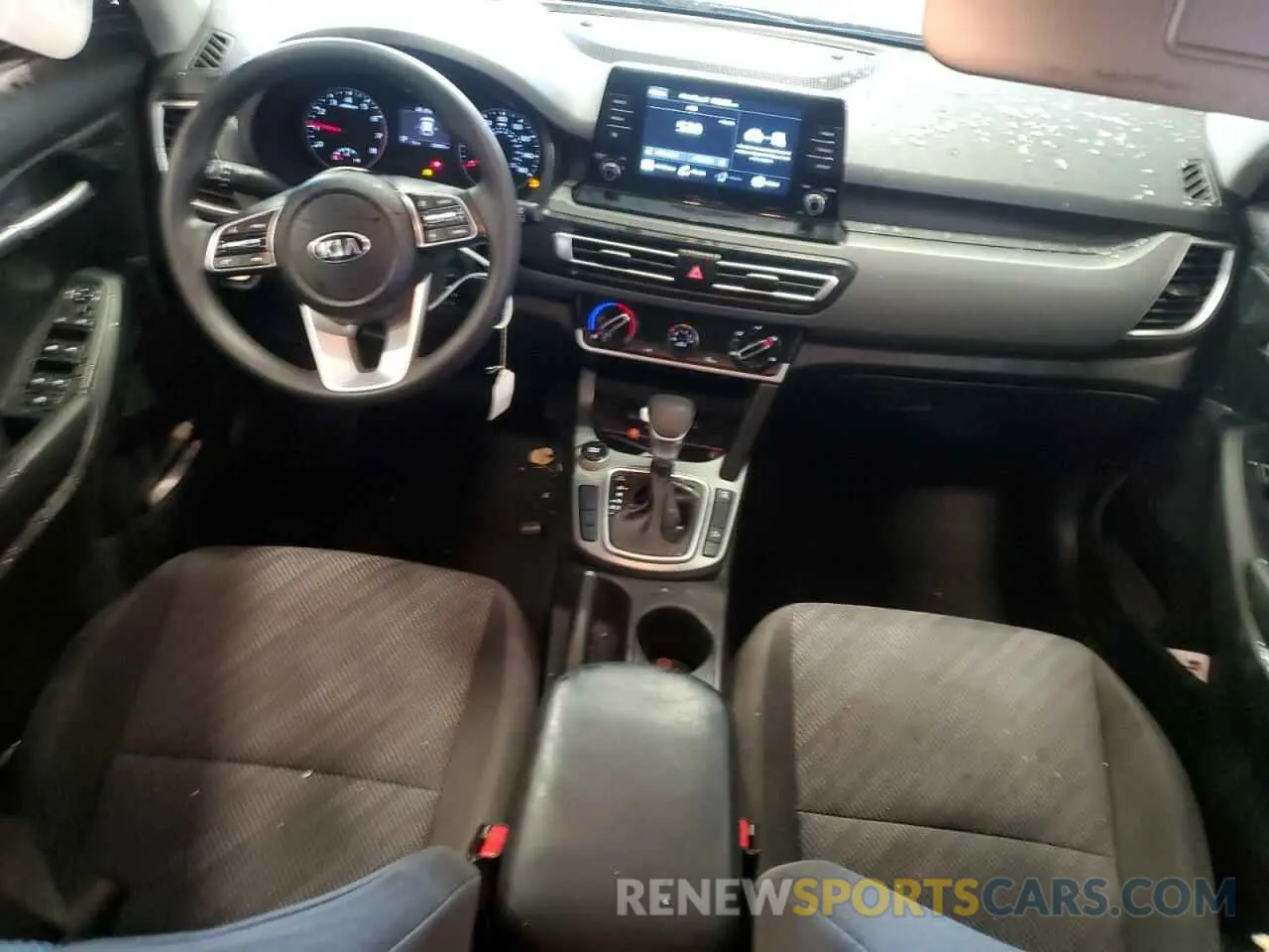 8 Photograph of a damaged car KNDEPCAA4M7213217 KIA SELTOS 2021