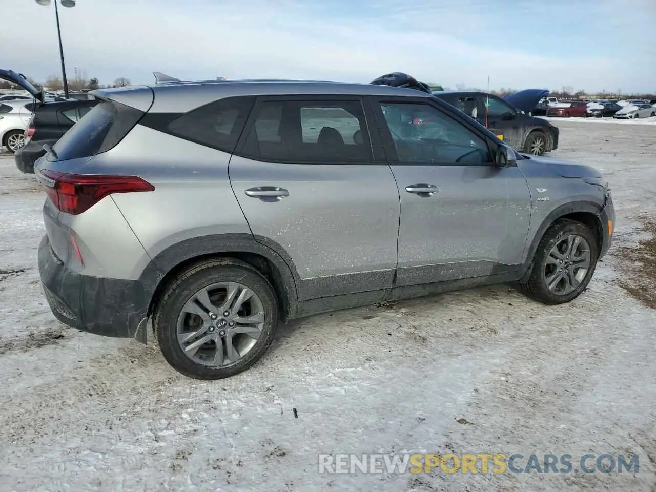 3 Photograph of a damaged car KNDEPCAA5M7093010 KIA SELTOS 2021
