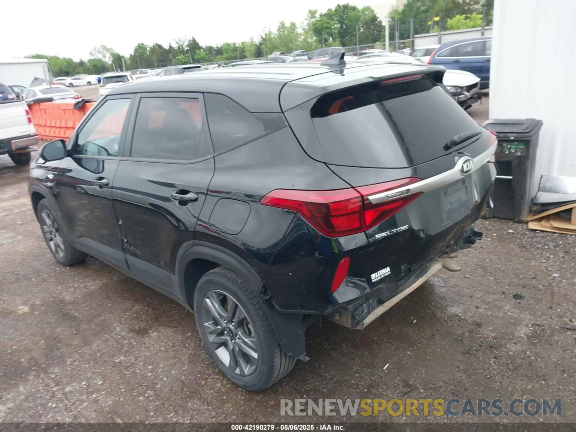 14 Photograph of a damaged car KNDEPCAA5M7159653 KIA SELTOS 2021