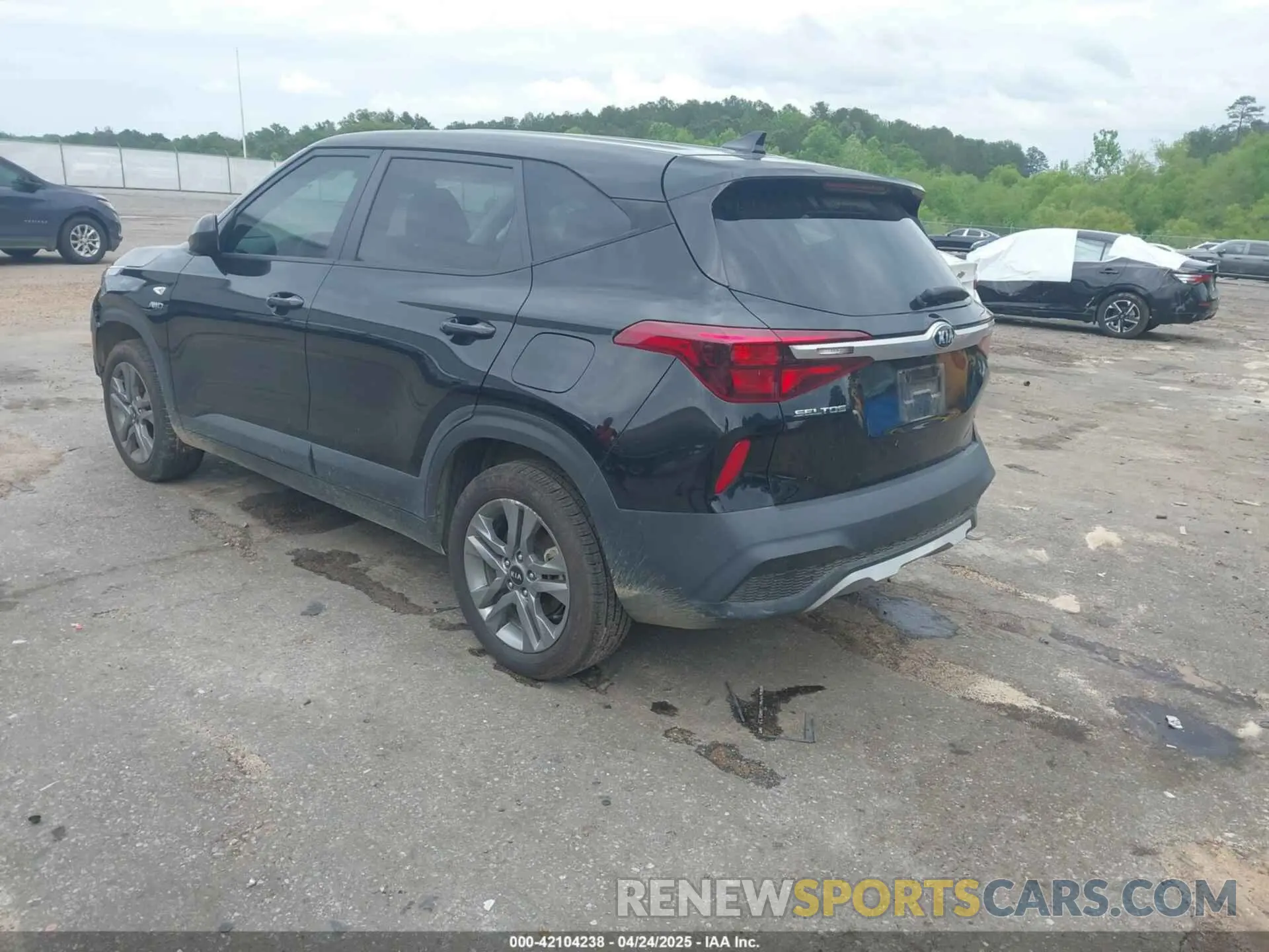 3 Photograph of a damaged car KNDEPCAA5M7162567 KIA SELTOS 2021