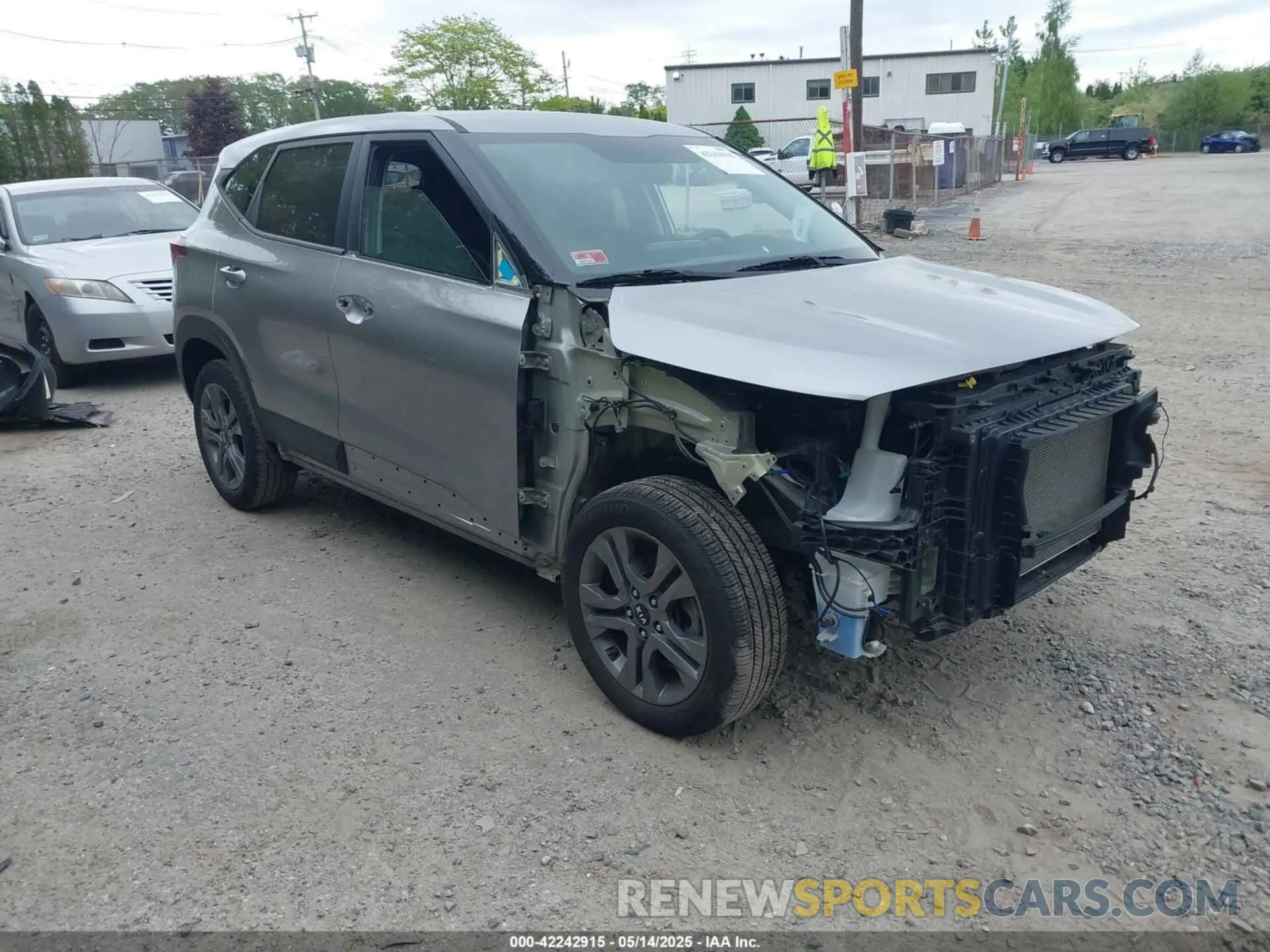 1 Photograph of a damaged car KNDEPCAA6M7138813 KIA SELTOS 2021
