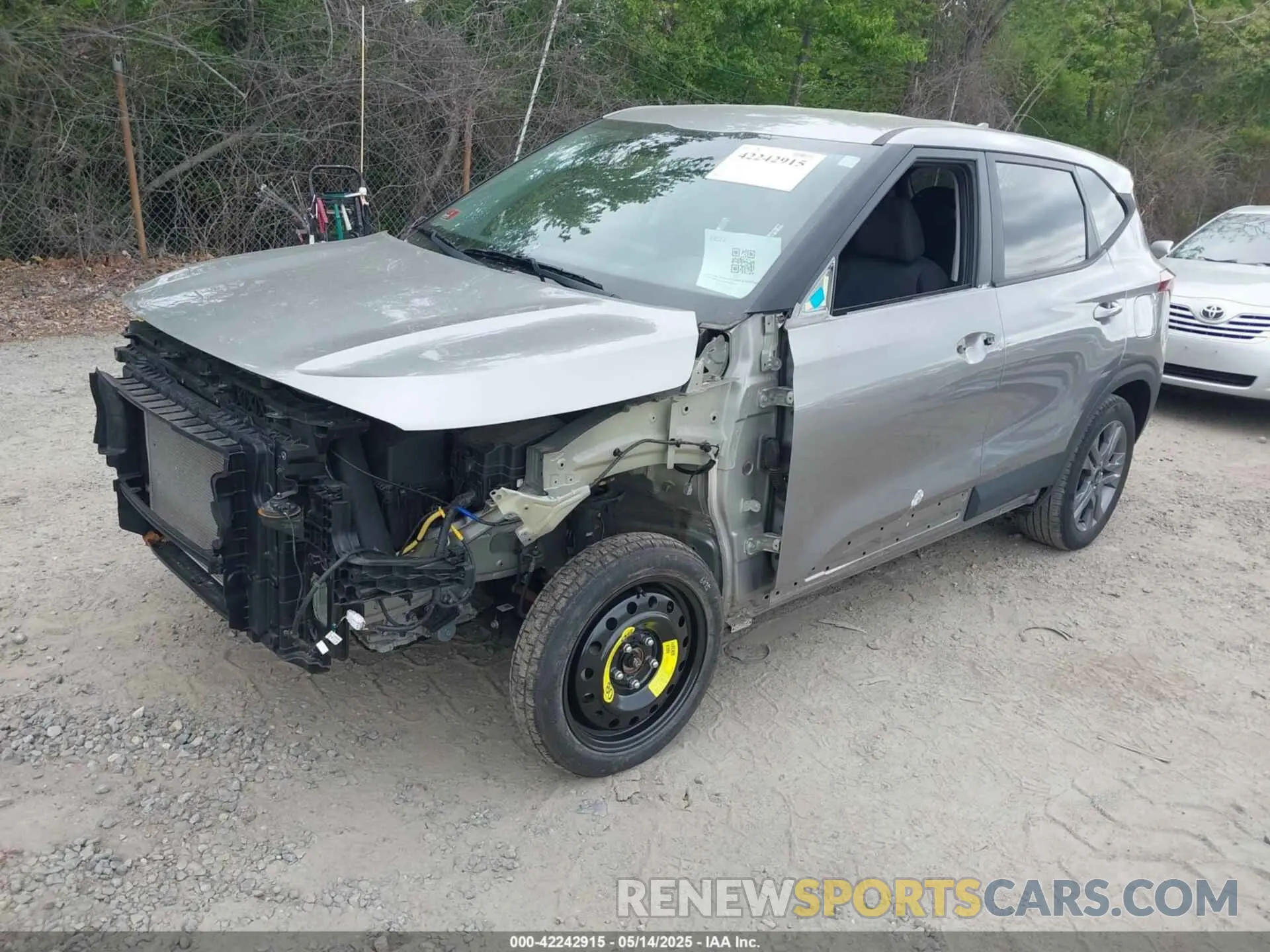 2 Photograph of a damaged car KNDEPCAA6M7138813 KIA SELTOS 2021