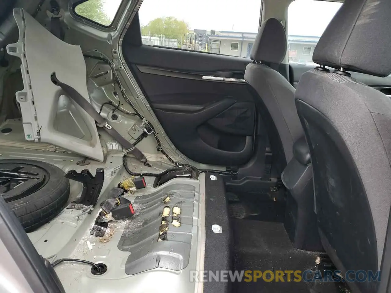 11 Photograph of a damaged car KNDEPCAA7M7046223 KIA SELTOS 2021