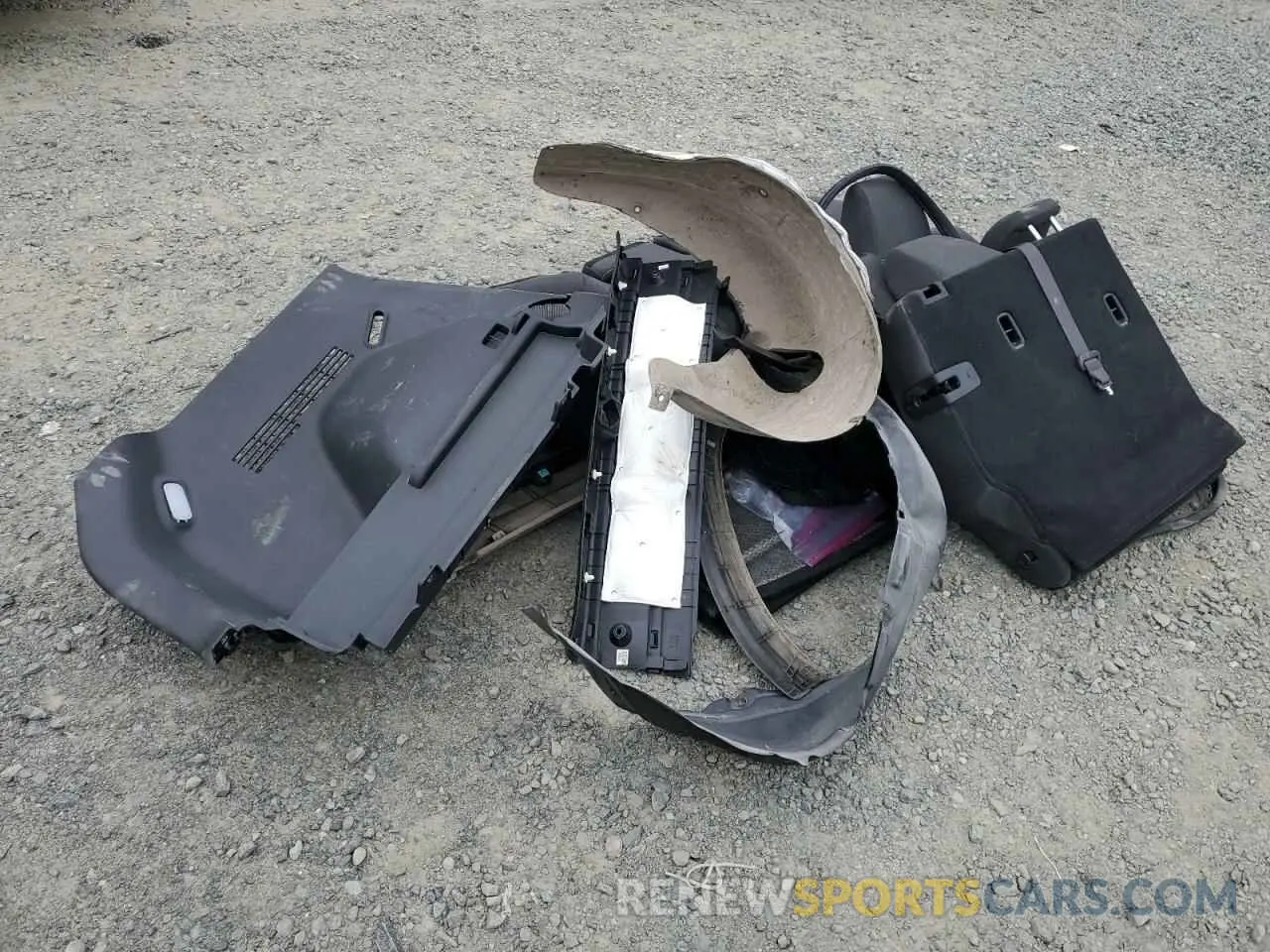 13 Photograph of a damaged car KNDEPCAA7M7046223 KIA SELTOS 2021