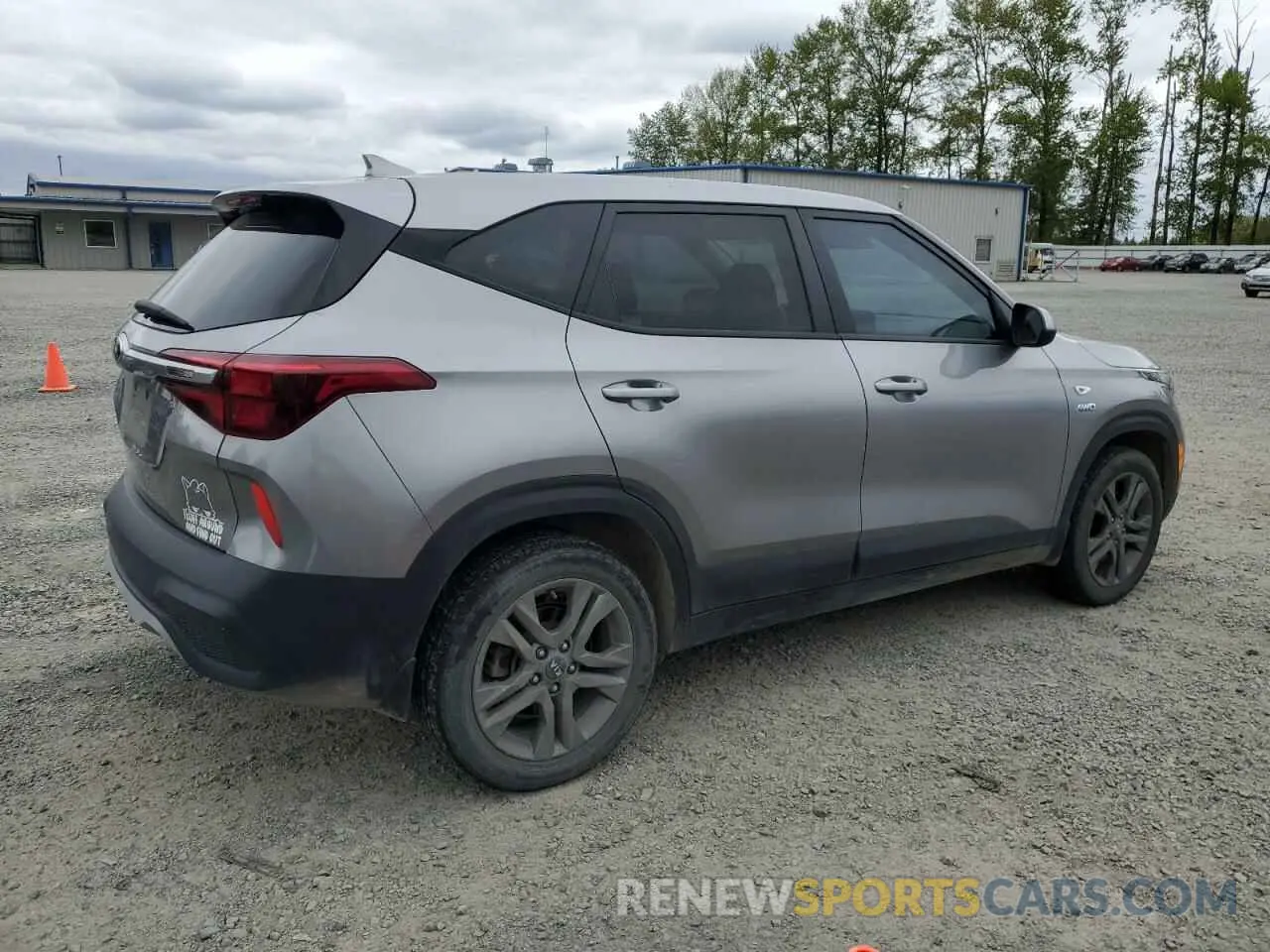 3 Photograph of a damaged car KNDEPCAA7M7046223 KIA SELTOS 2021