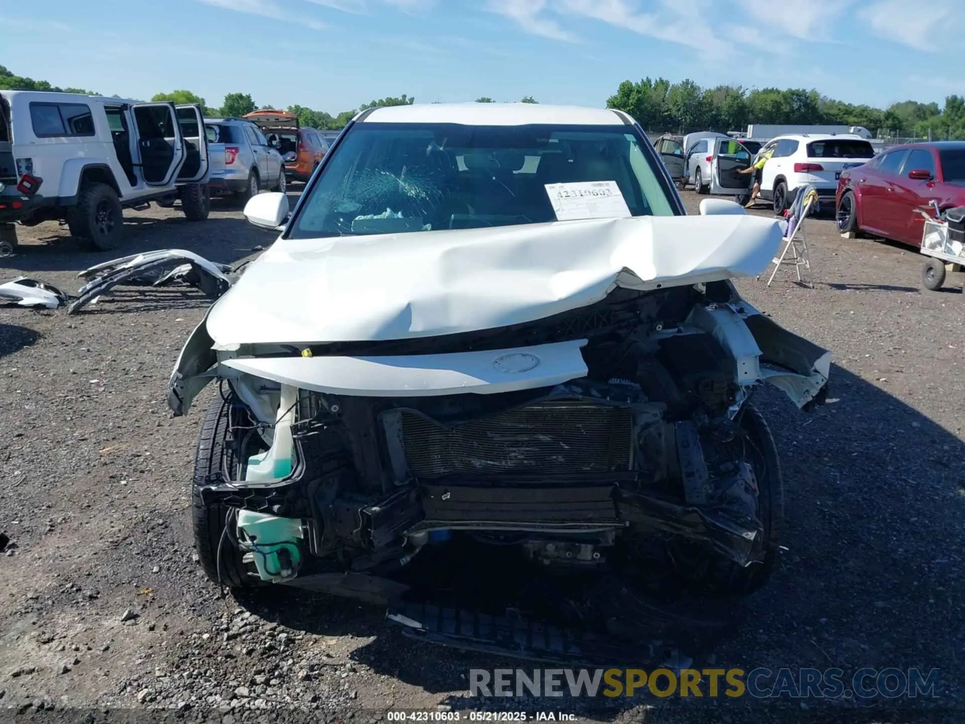 13 Photograph of a damaged car KNDEPCAA7M7049168 KIA SELTOS 2021