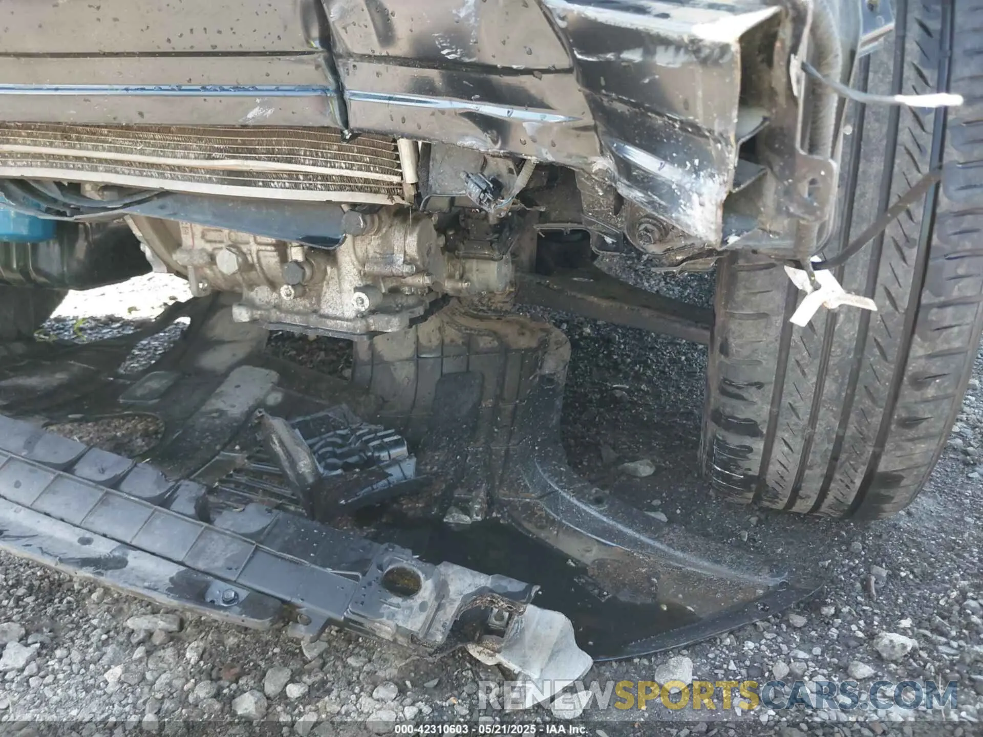 19 Photograph of a damaged car KNDEPCAA7M7049168 KIA SELTOS 2021