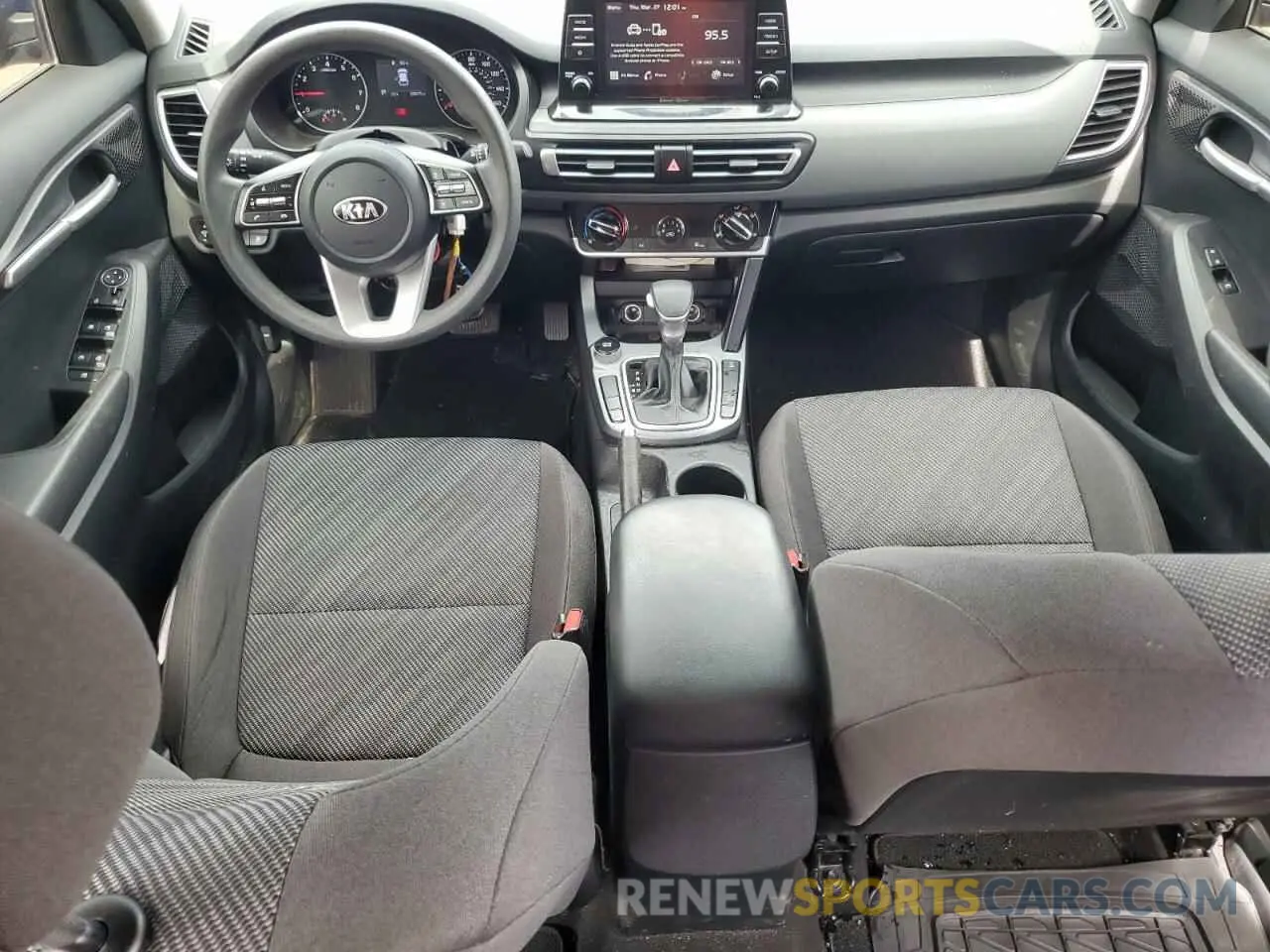 8 Photograph of a damaged car KNDEPCAA7M7127237 KIA SELTOS 2021