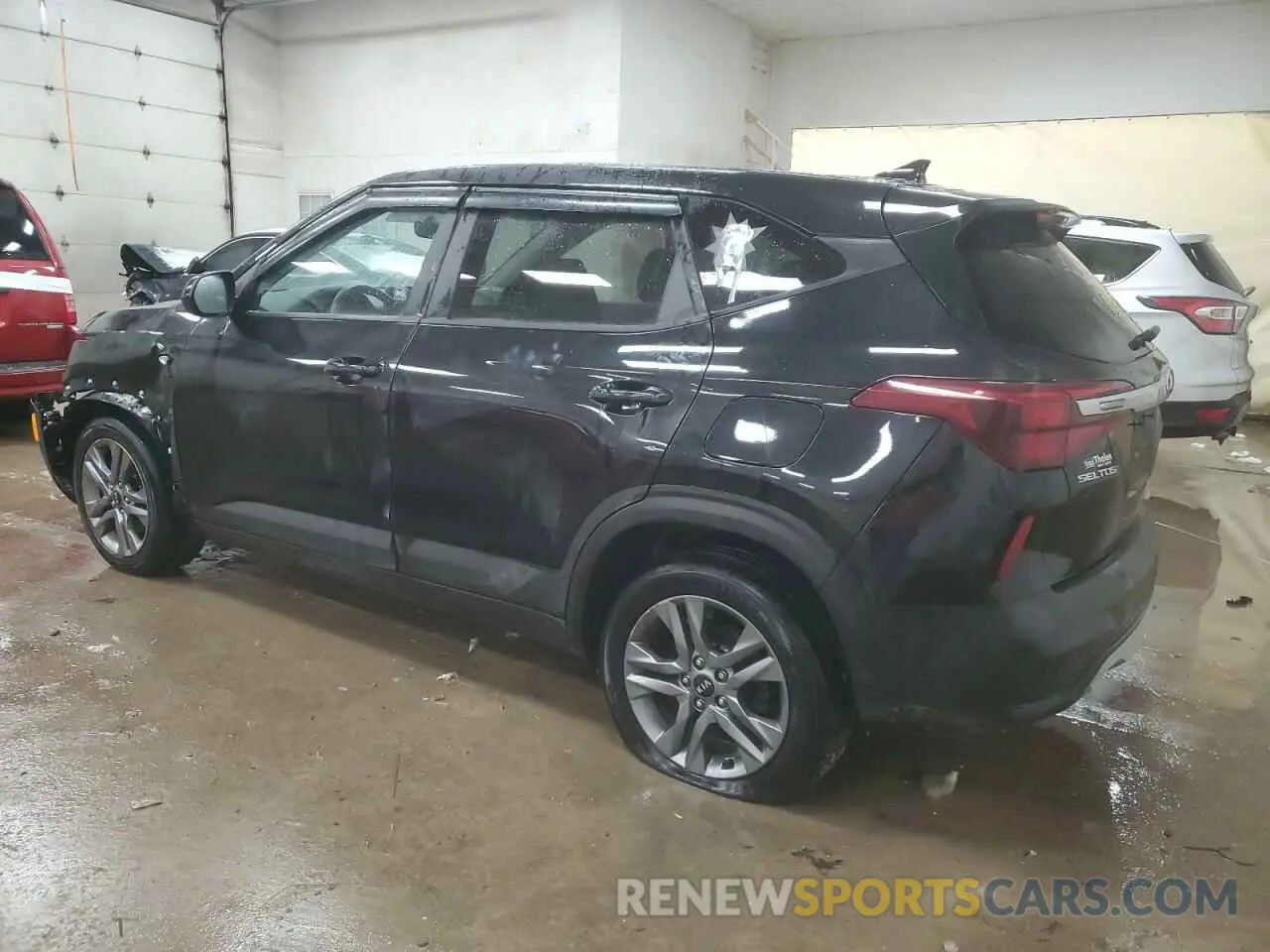 2 Photograph of a damaged car KNDEPCAA7M7173411 KIA SELTOS 2021