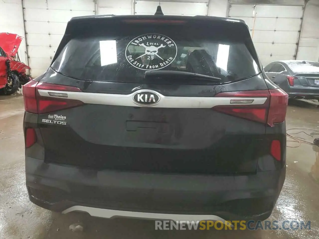 6 Photograph of a damaged car KNDEPCAA7M7173411 KIA SELTOS 2021