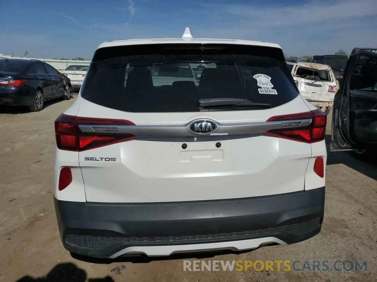 6 Photograph of a damaged car KNDEPCAA8M7163843 KIA SELTOS 2021