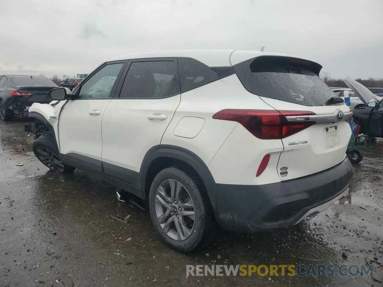 2 Photograph of a damaged car KNDEPCAA8M7226617 KIA SELTOS 2021