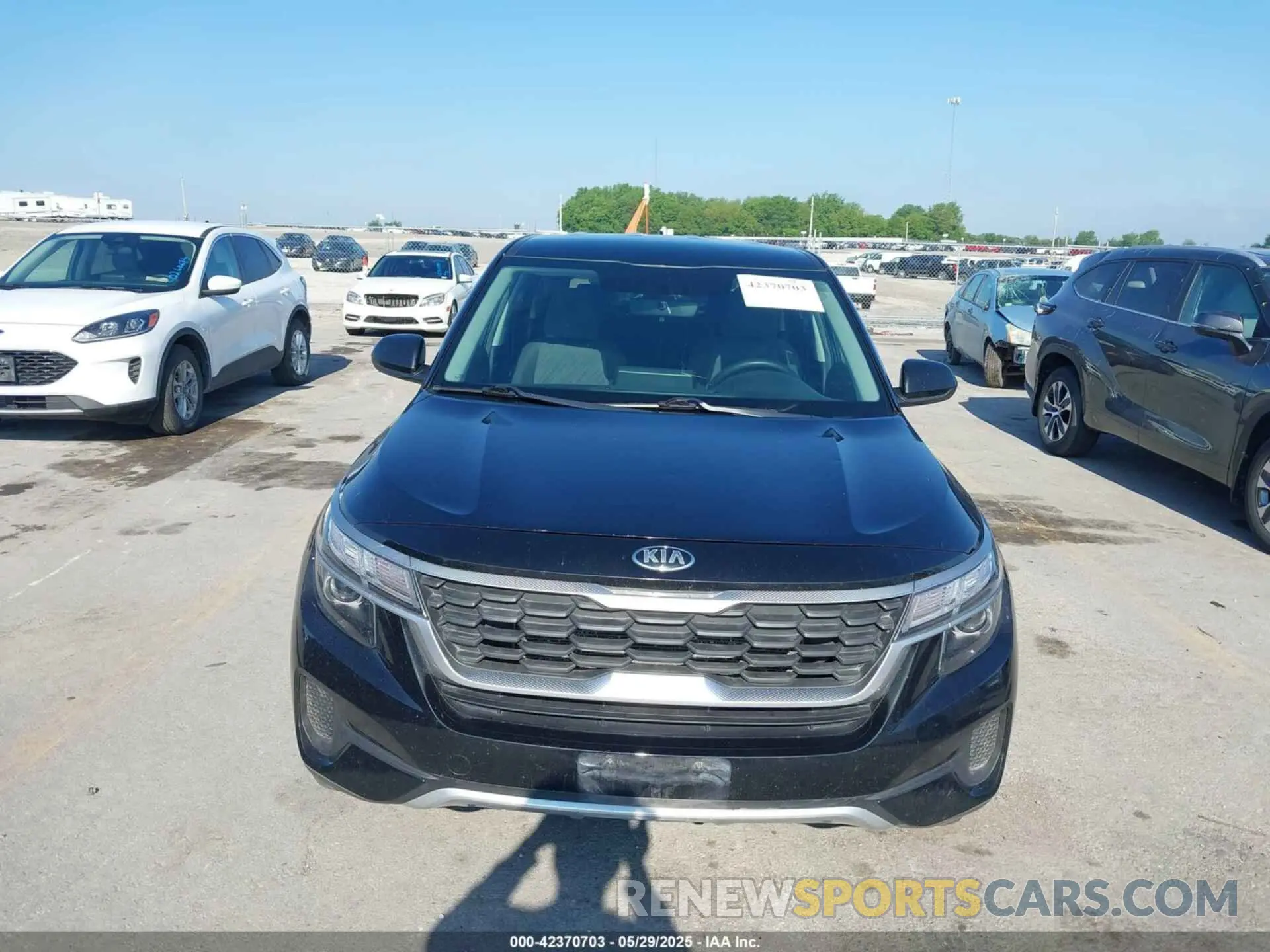18 Photograph of a damaged car KNDEPCAA9M7103943 KIA SELTOS 2021