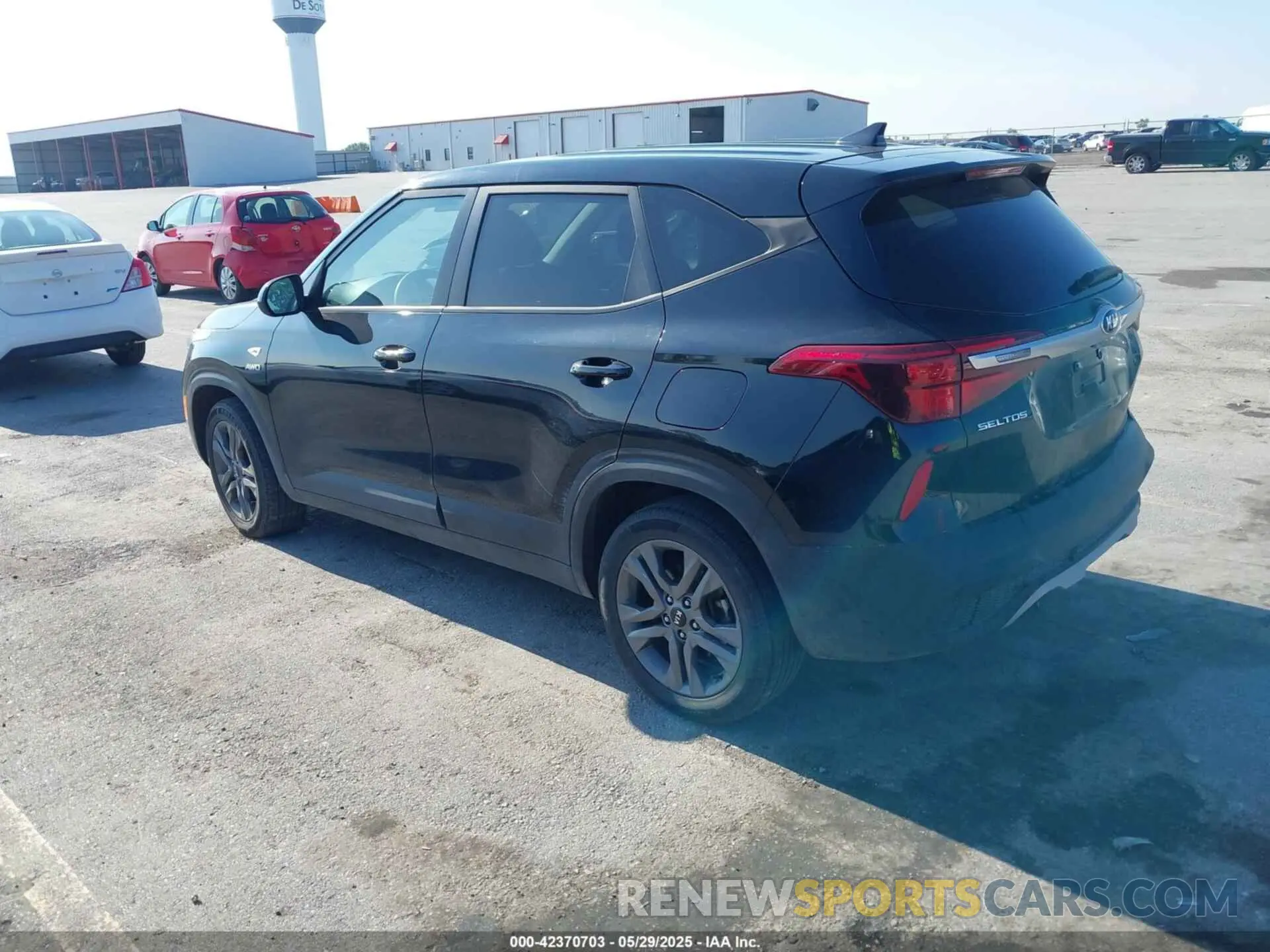 3 Photograph of a damaged car KNDEPCAA9M7103943 KIA SELTOS 2021