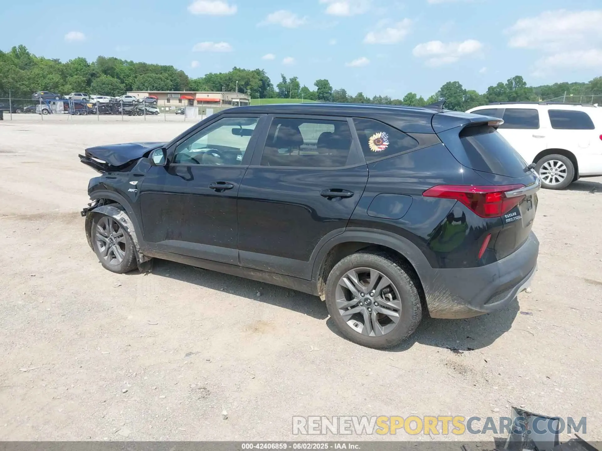3 Photograph of a damaged car KNDEPCAA9M7104753 KIA SELTOS 2021