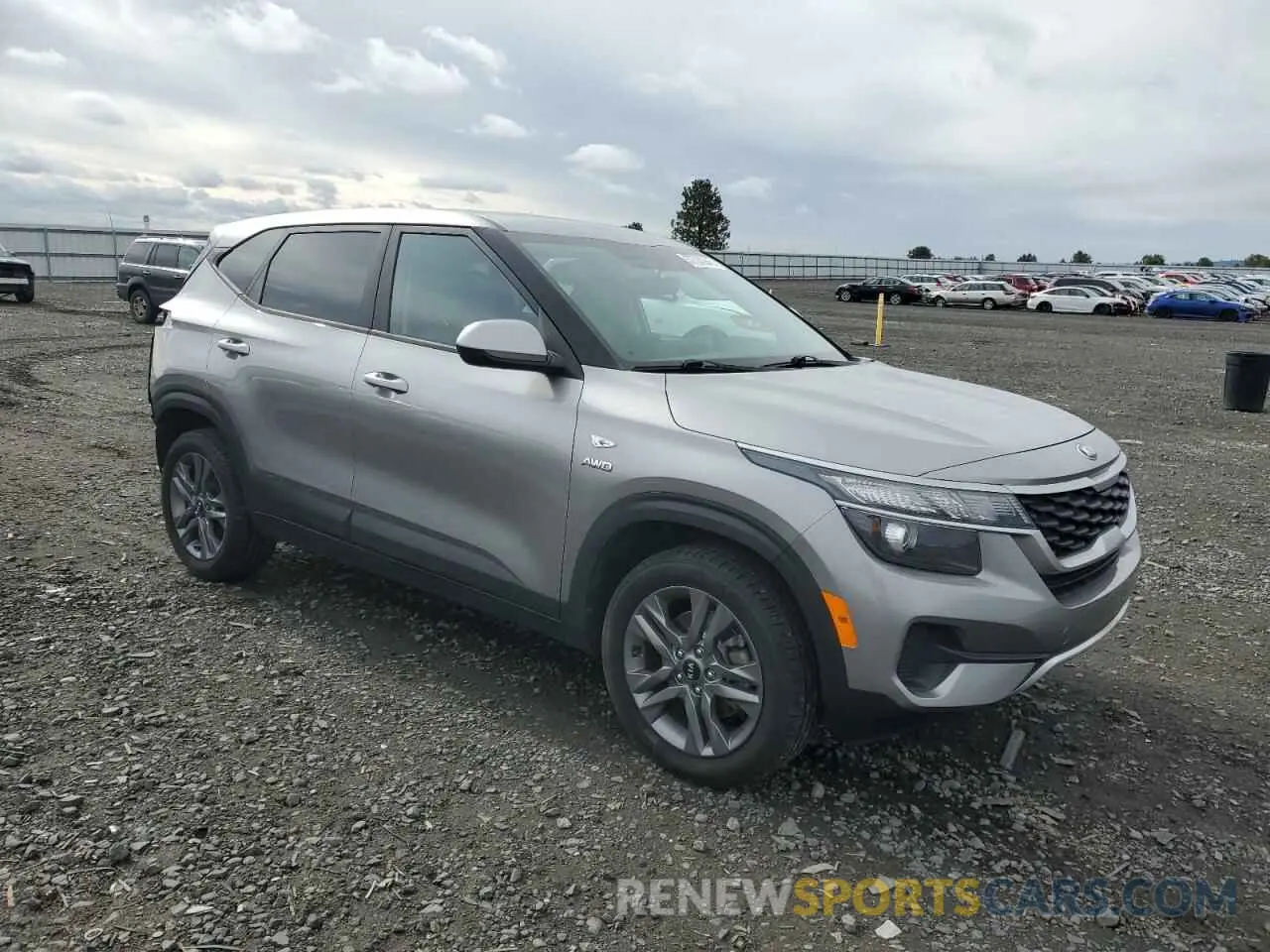4 Photograph of a damaged car KNDEPCAAXM7048970 KIA SELTOS 2021