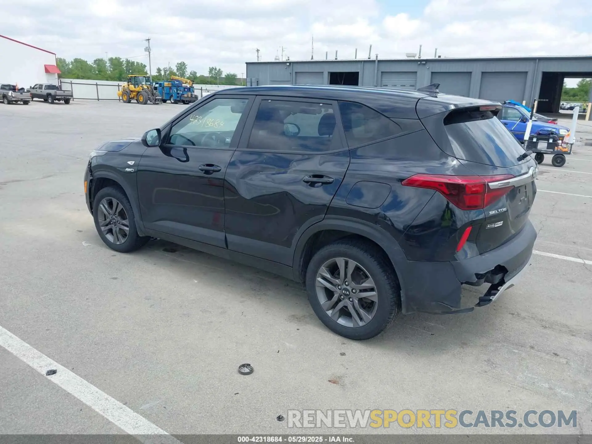3 Photograph of a damaged car KNDEPCAAXM7061184 KIA SELTOS 2021