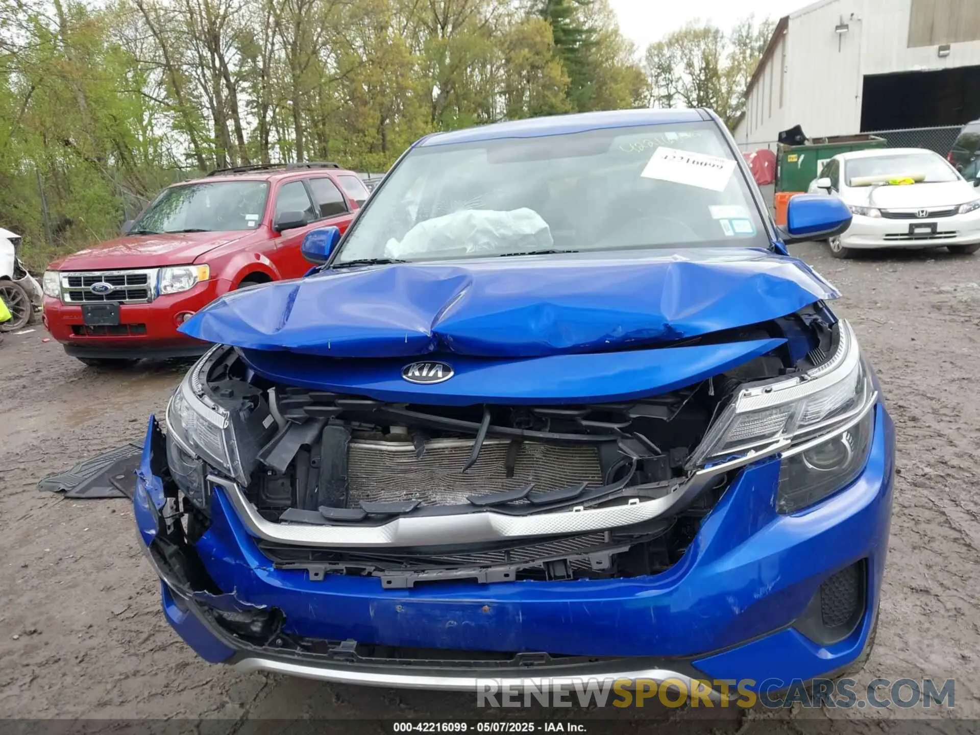 12 Photograph of a damaged car KNDEPCAAXM7180496 KIA SELTOS 2021
