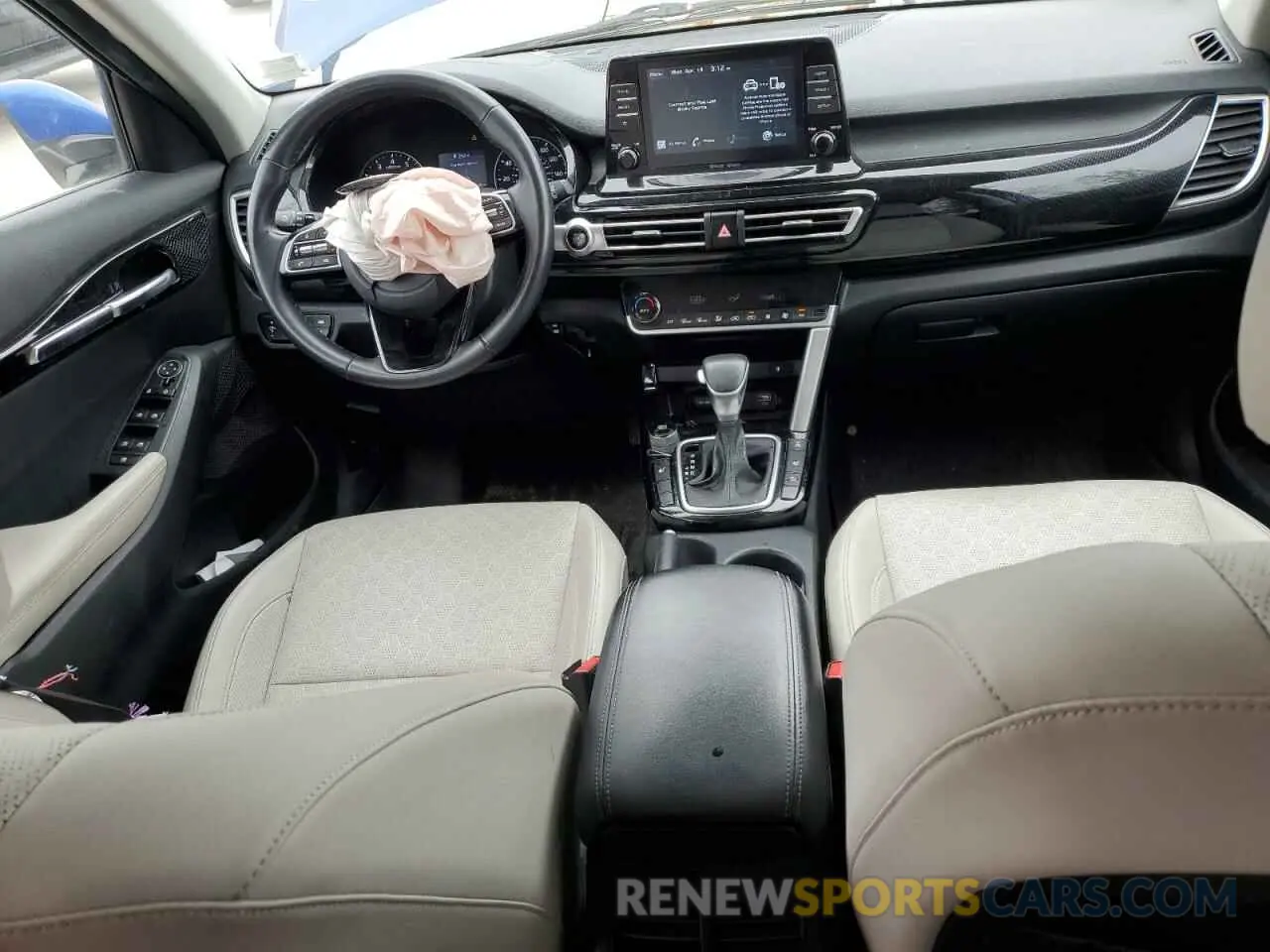 8 Photograph of a damaged car KNDERCAA0M7072270 KIA SELTOS 2021