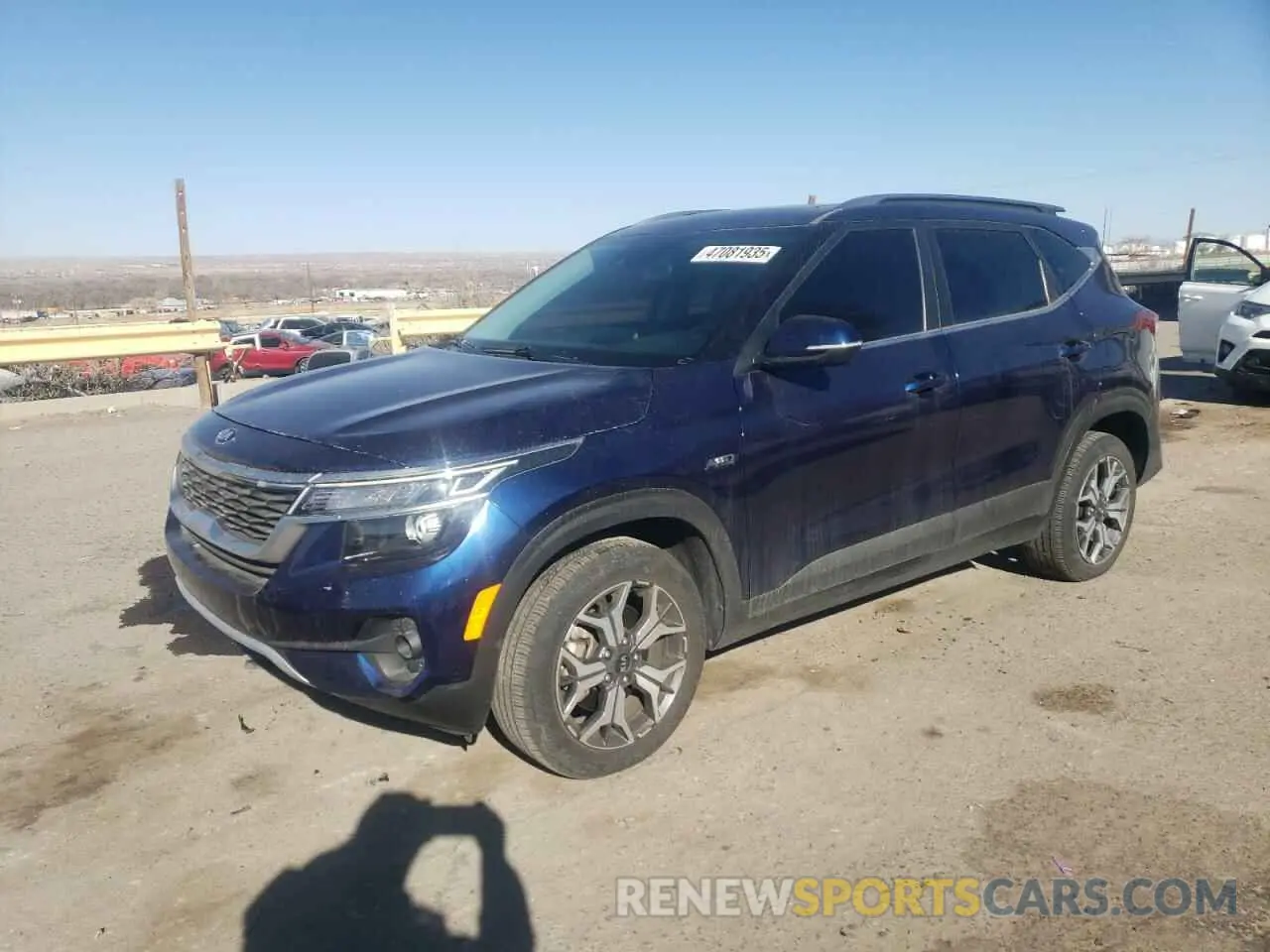 1 Photograph of a damaged car KNDERCAA1M7130483 KIA SELTOS 2021
