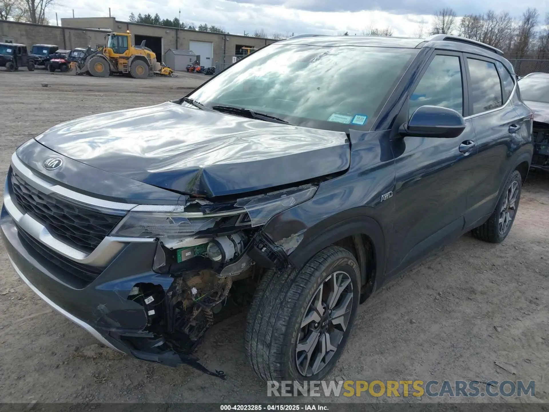 2 Photograph of a damaged car KNDERCAA2M7137118 KIA SELTOS 2021