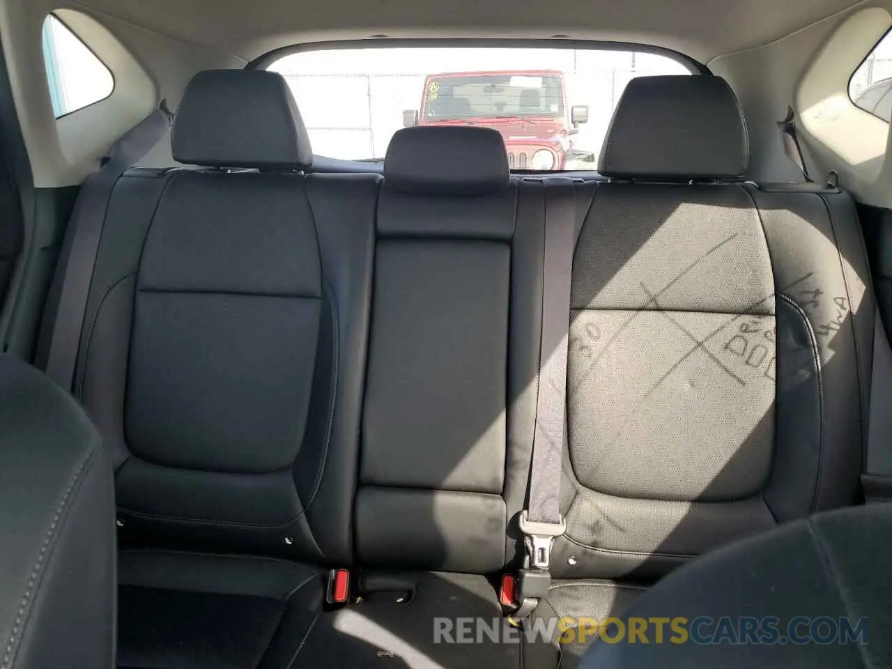 10 Photograph of a damaged car KNDERCAA3M7099267 KIA SELTOS 2021