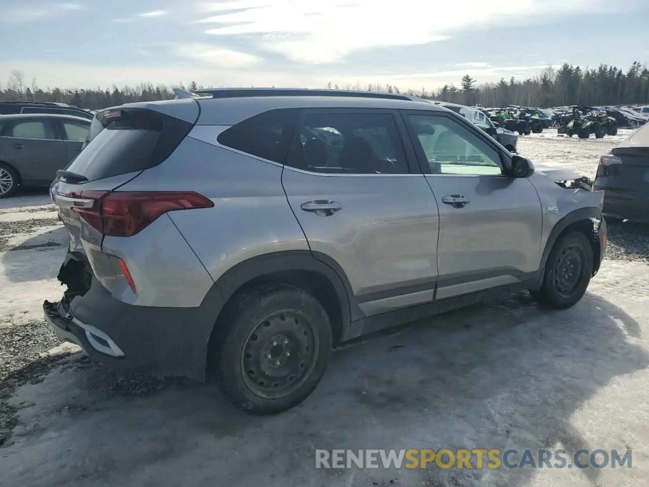 3 Photograph of a damaged car KNDERCAA3M7099267 KIA SELTOS 2021
