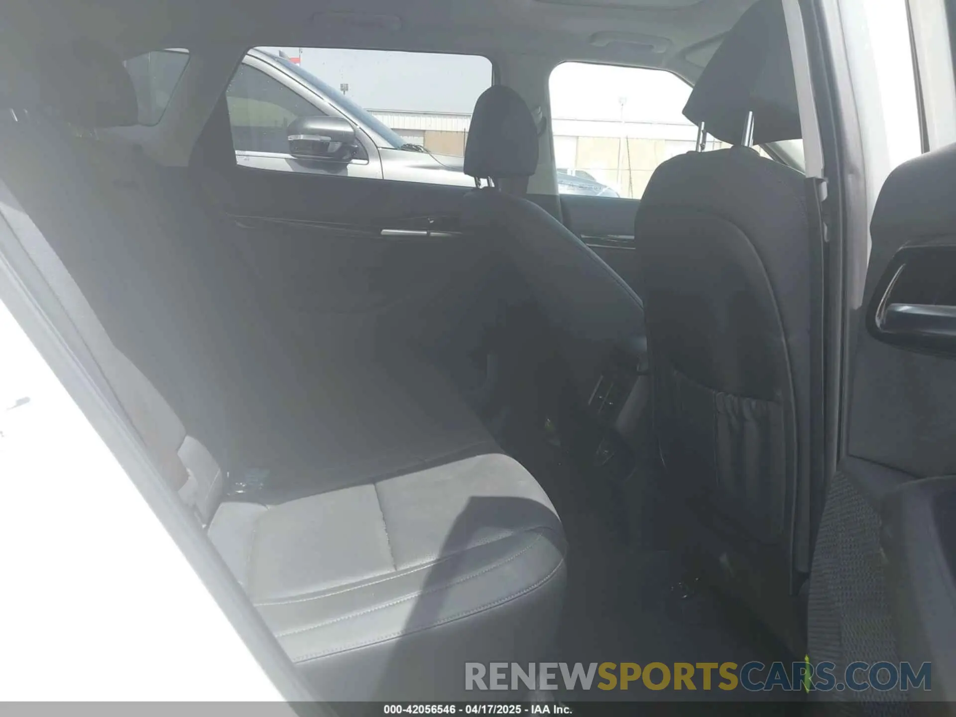 8 Photograph of a damaged car KNDERCAA3M7229080 KIA SELTOS 2021