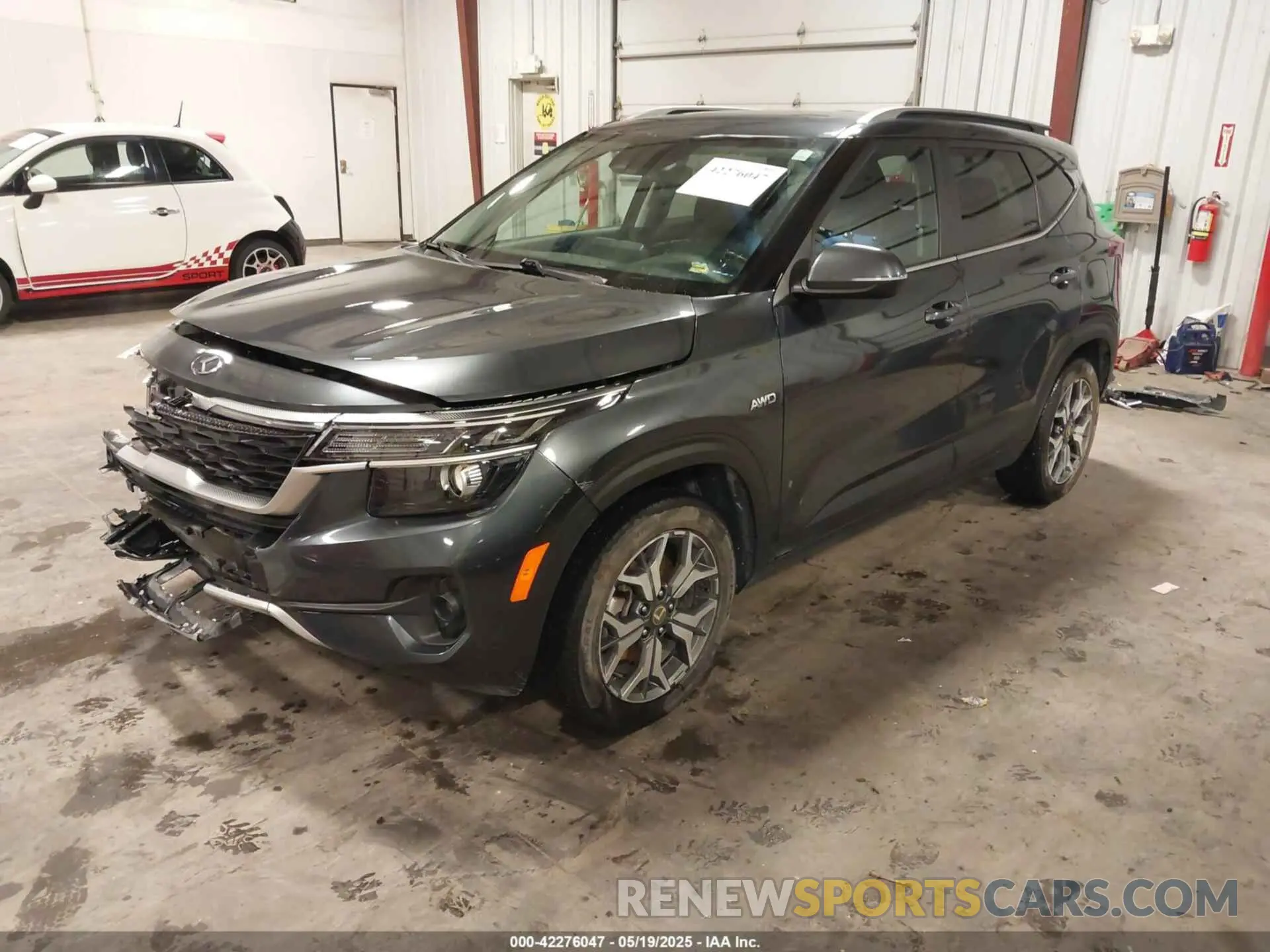 2 Photograph of a damaged car KNDERCAA4M7139369 KIA SELTOS 2021