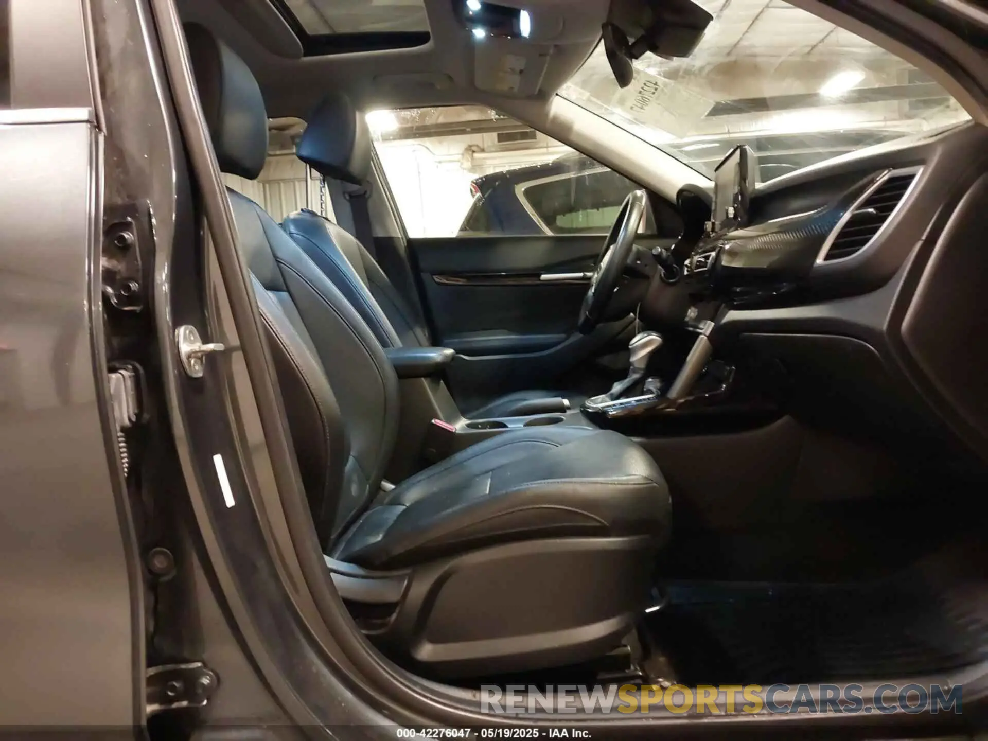 5 Photograph of a damaged car KNDERCAA4M7139369 KIA SELTOS 2021